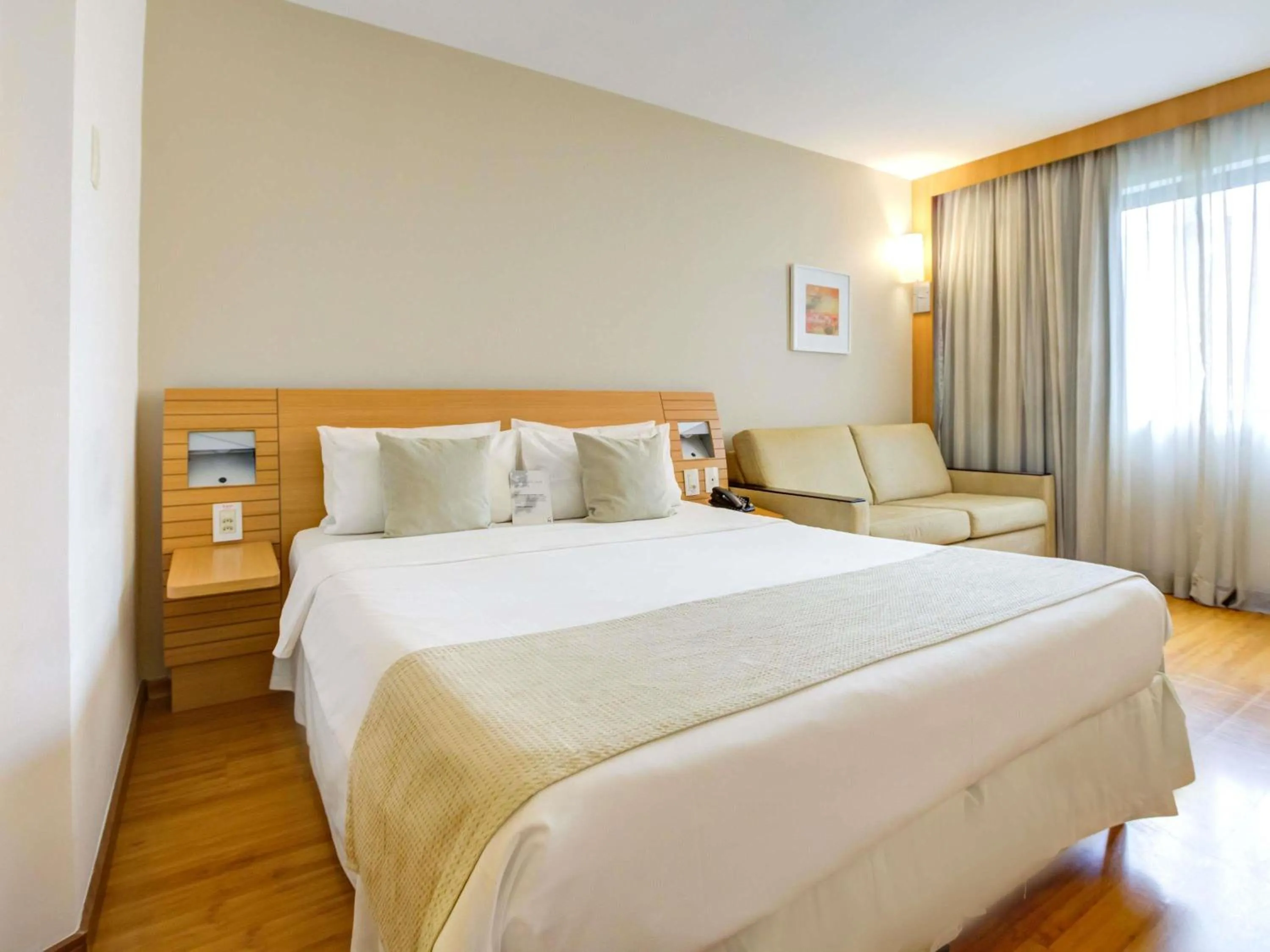 Bedroom, Bed in Novotel RJ Santos Dumont