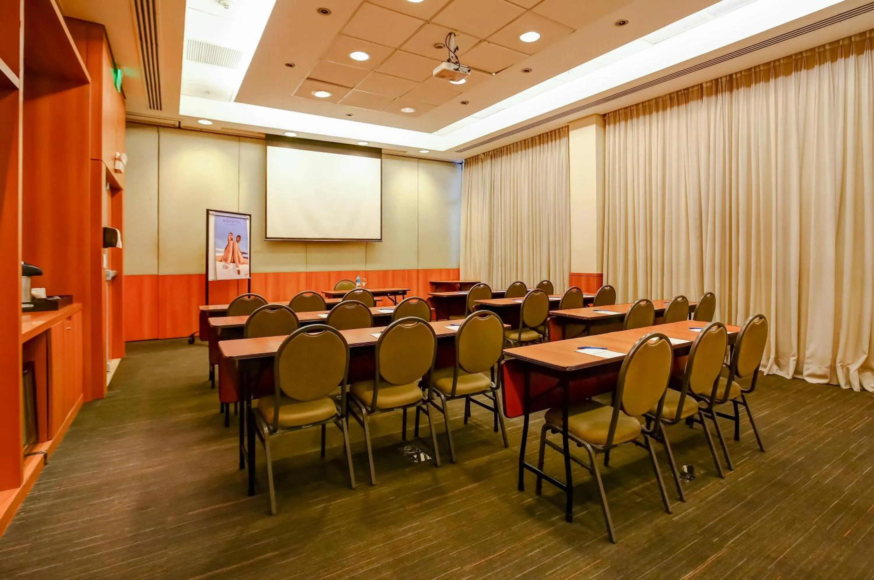 Meeting/conference room in Novotel RJ Santos Dumont