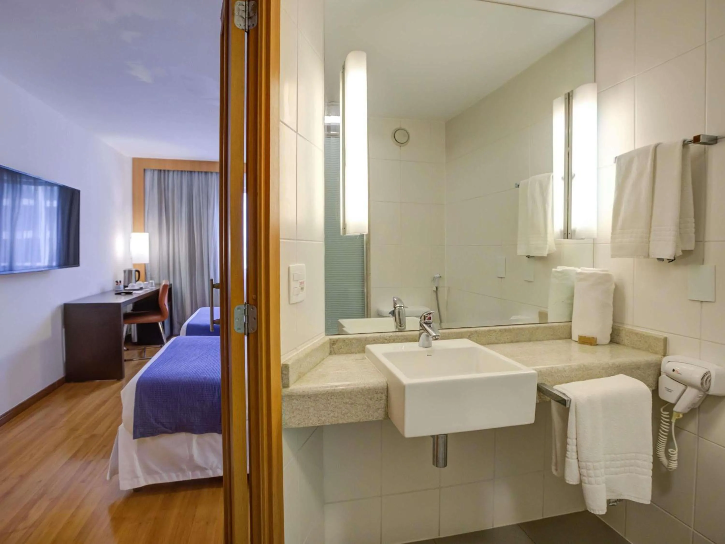 Bedroom, Bed in Novotel RJ Santos Dumont