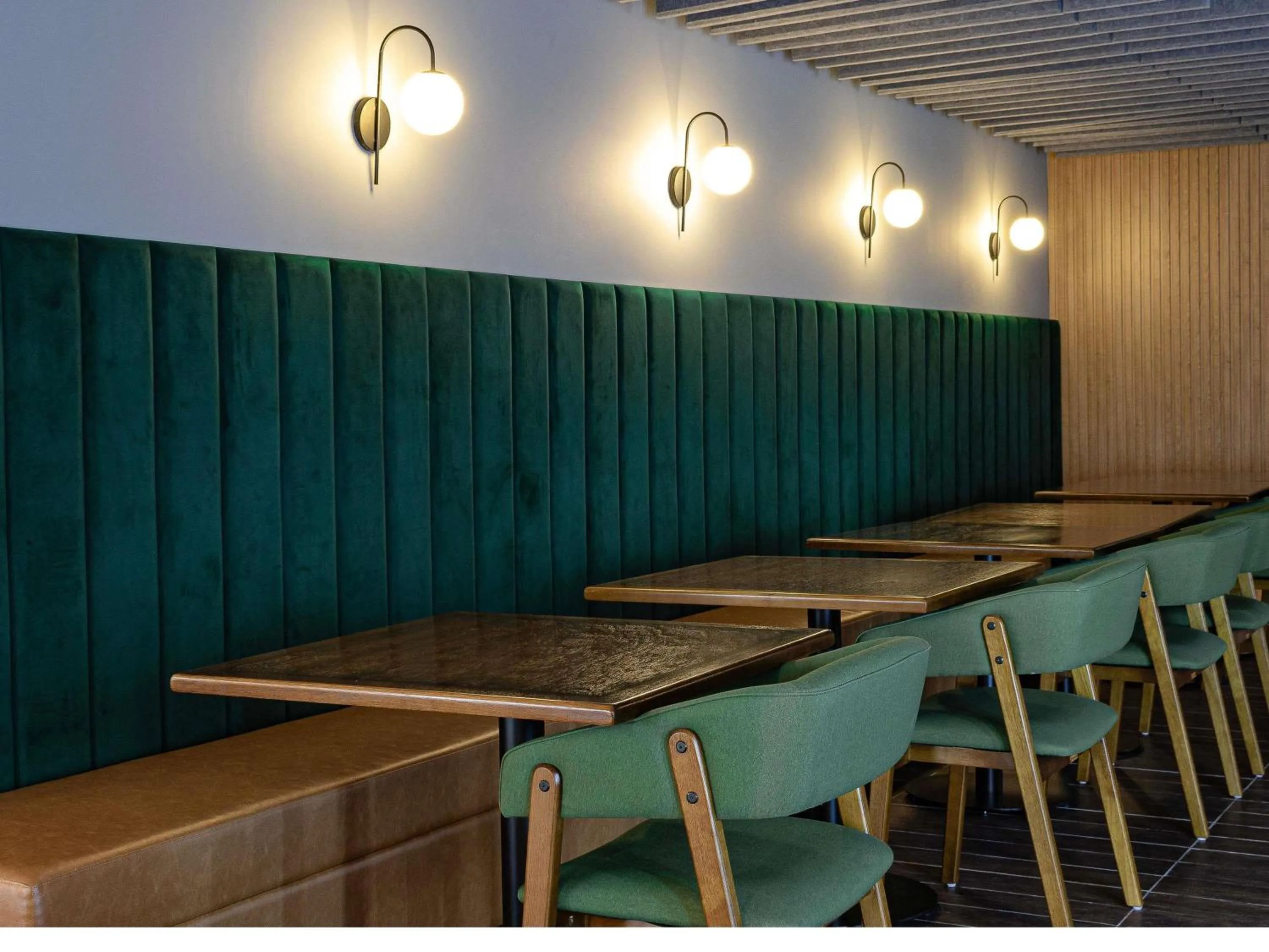 Lounge or bar in Novotel RJ Santos Dumont