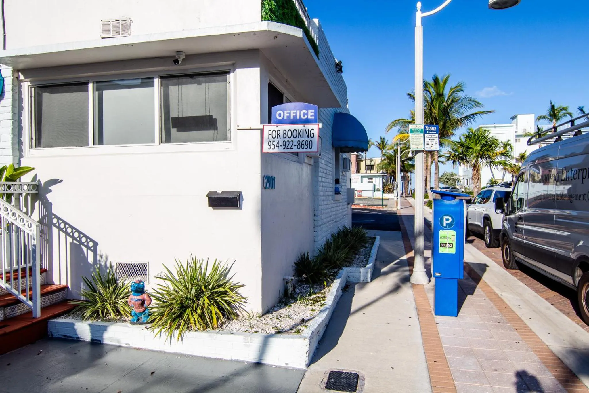 Street view in Pousada suites