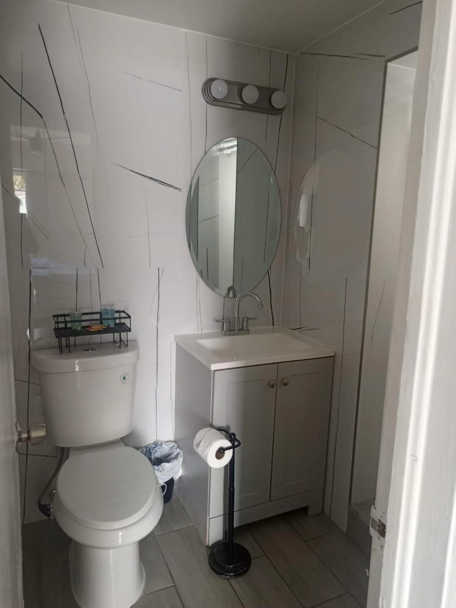 Toilet in Pousada suites