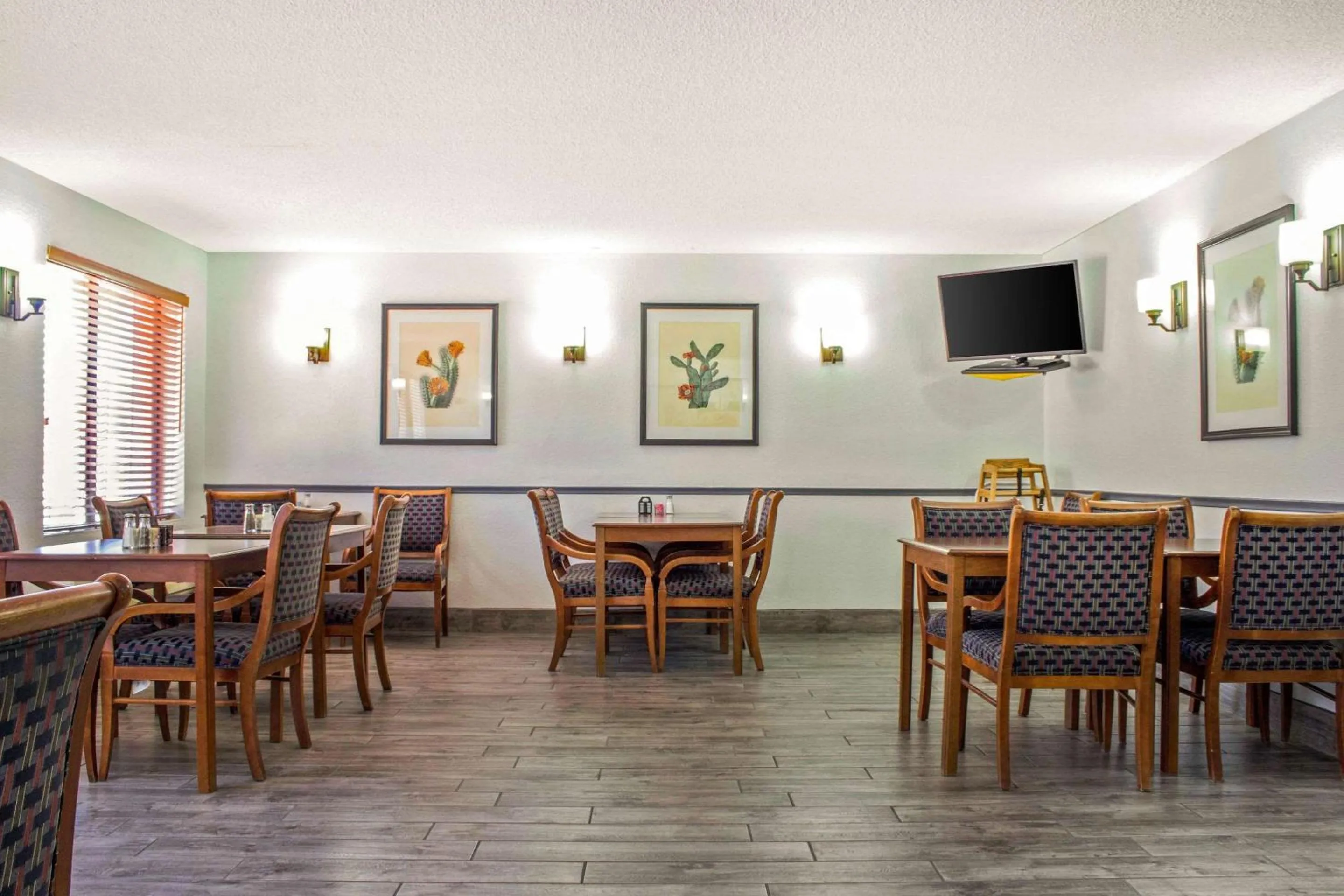 Restaurant/places to eat in Quality Inn Benson I-10 Exit 304