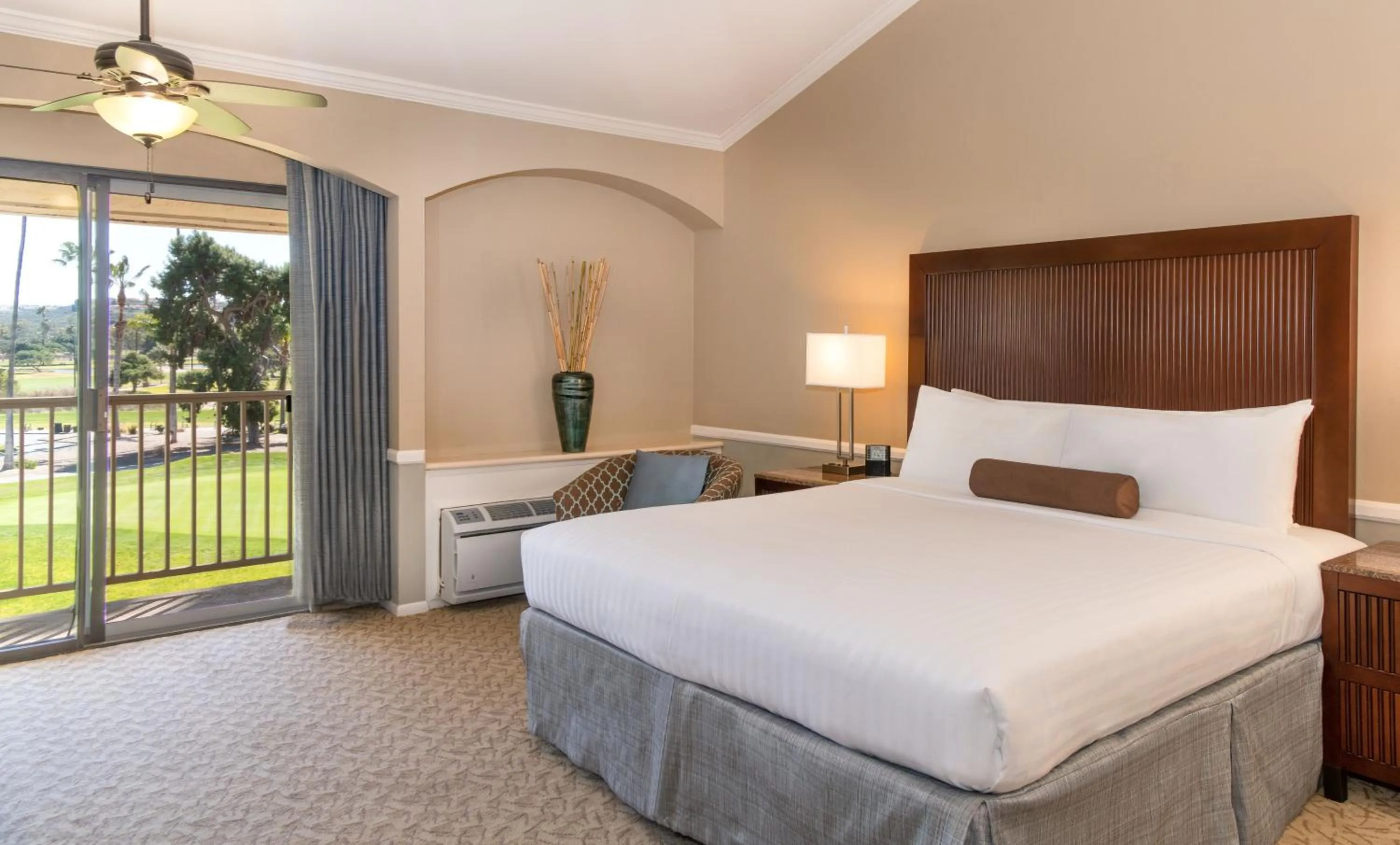 Bedroom, Bed in Morgan Run Resort