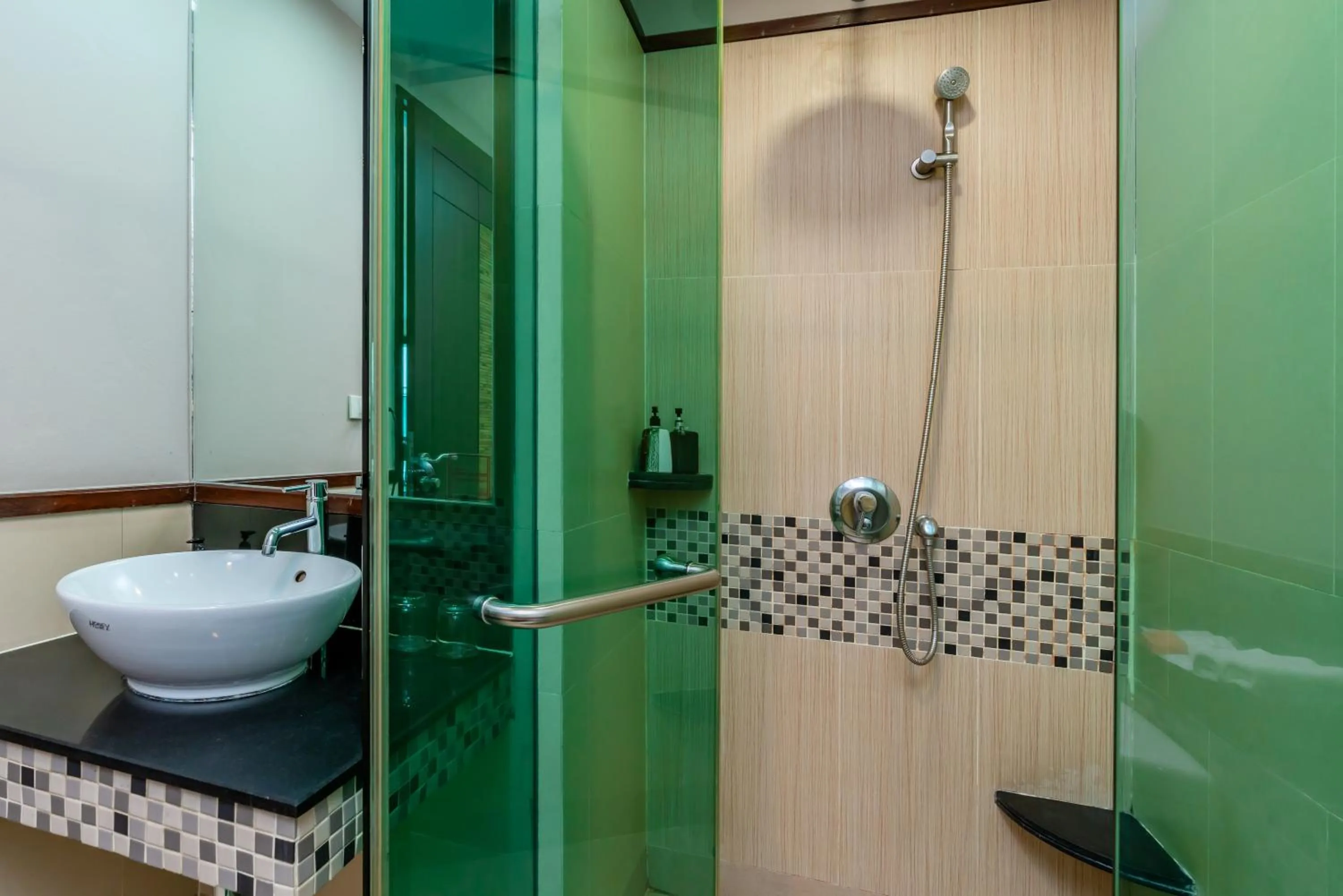 Shower in Tara Mantra Cha-Am Resort