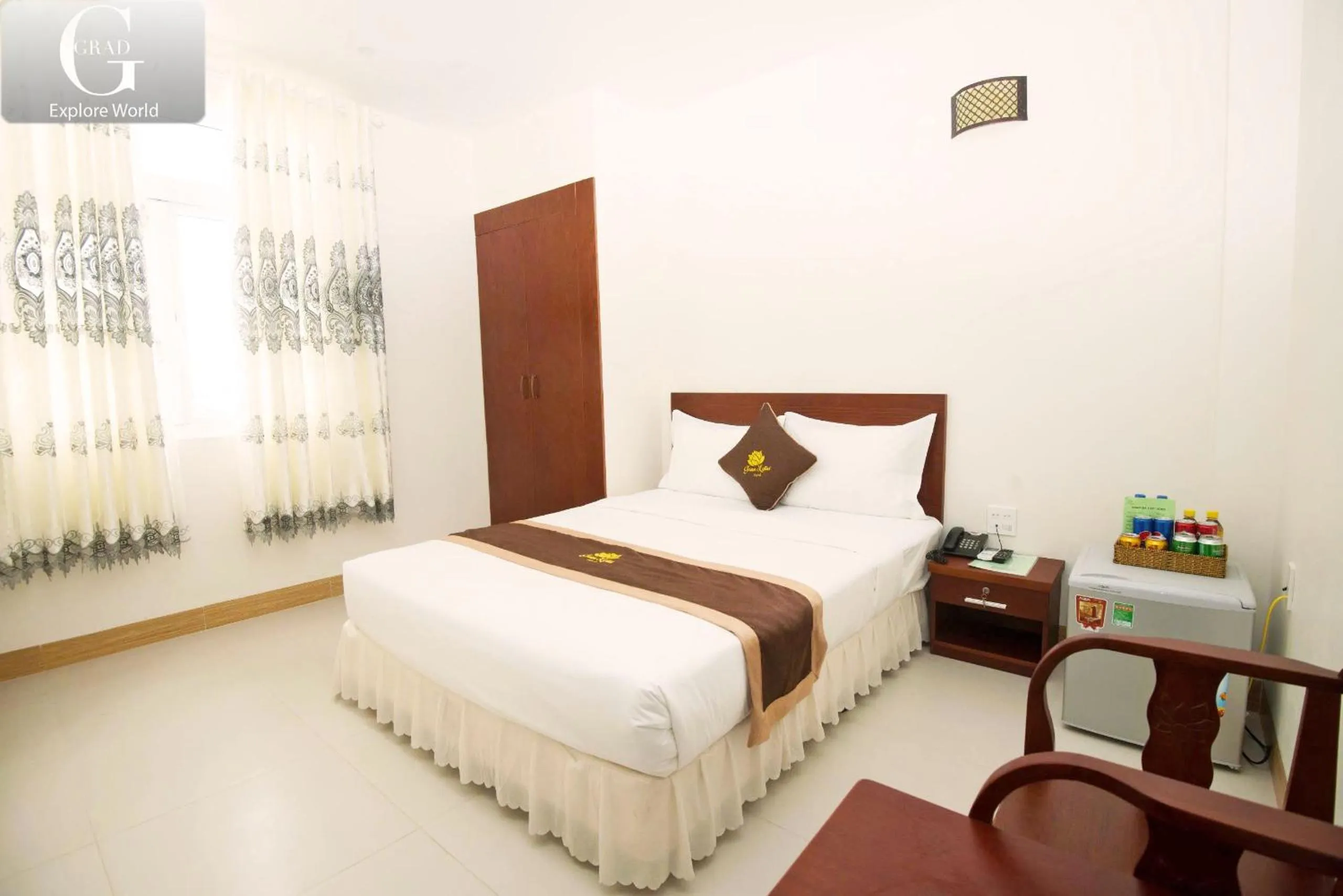 Bed in Bong Sen Xanh Hotel