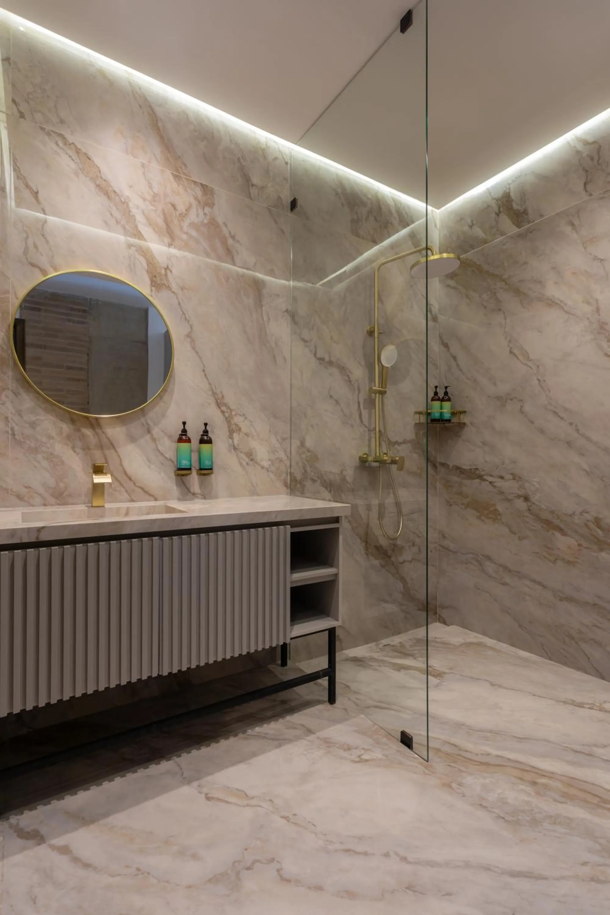 Shower in Alko Hotel Integrado