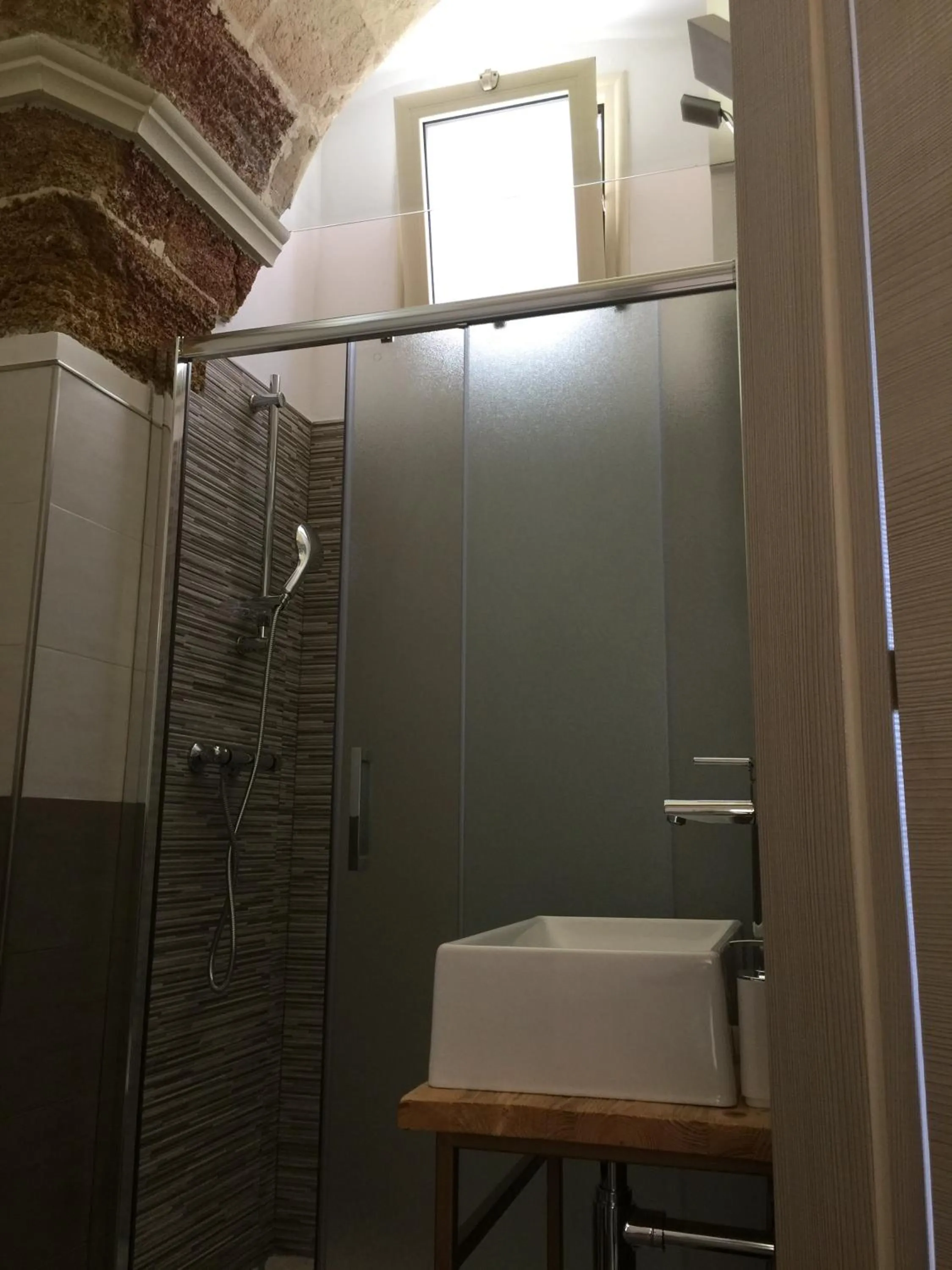 Shower in Borgo Sofia Bed and Breakfast