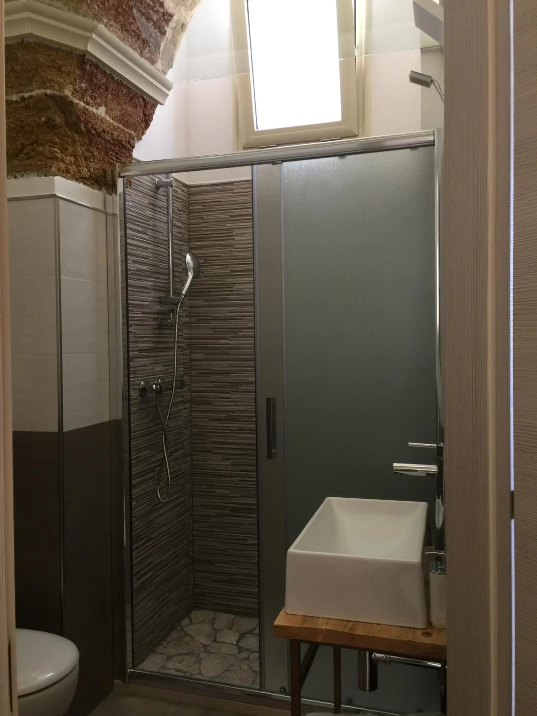 Shower in Borgo Sofia Bed and Breakfast