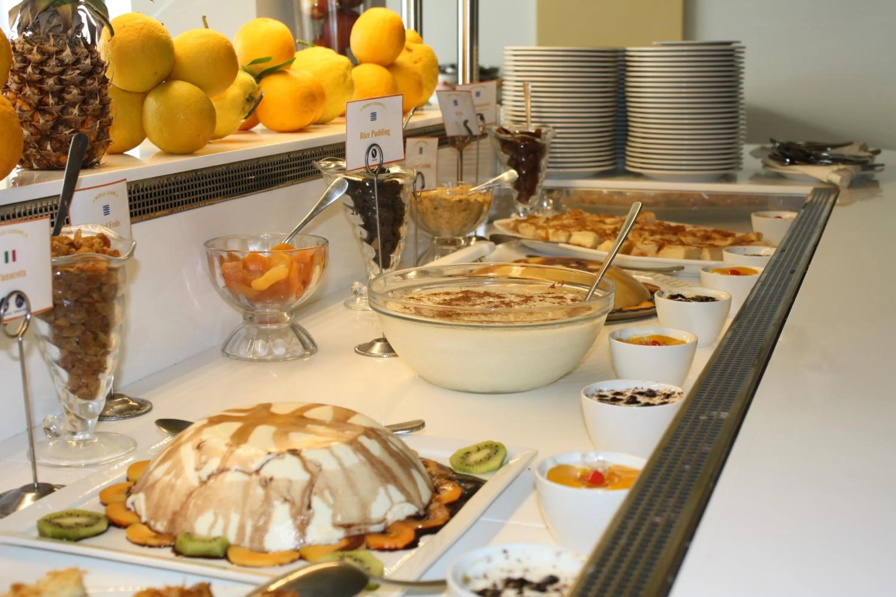 Lunch in Hydrele Beach Hotel & Village