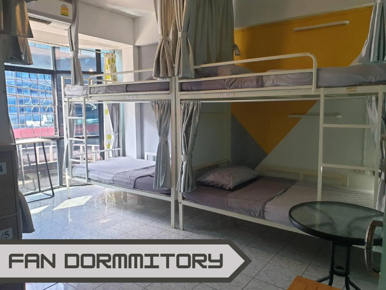 Bed in U2 & i-smile Hostel