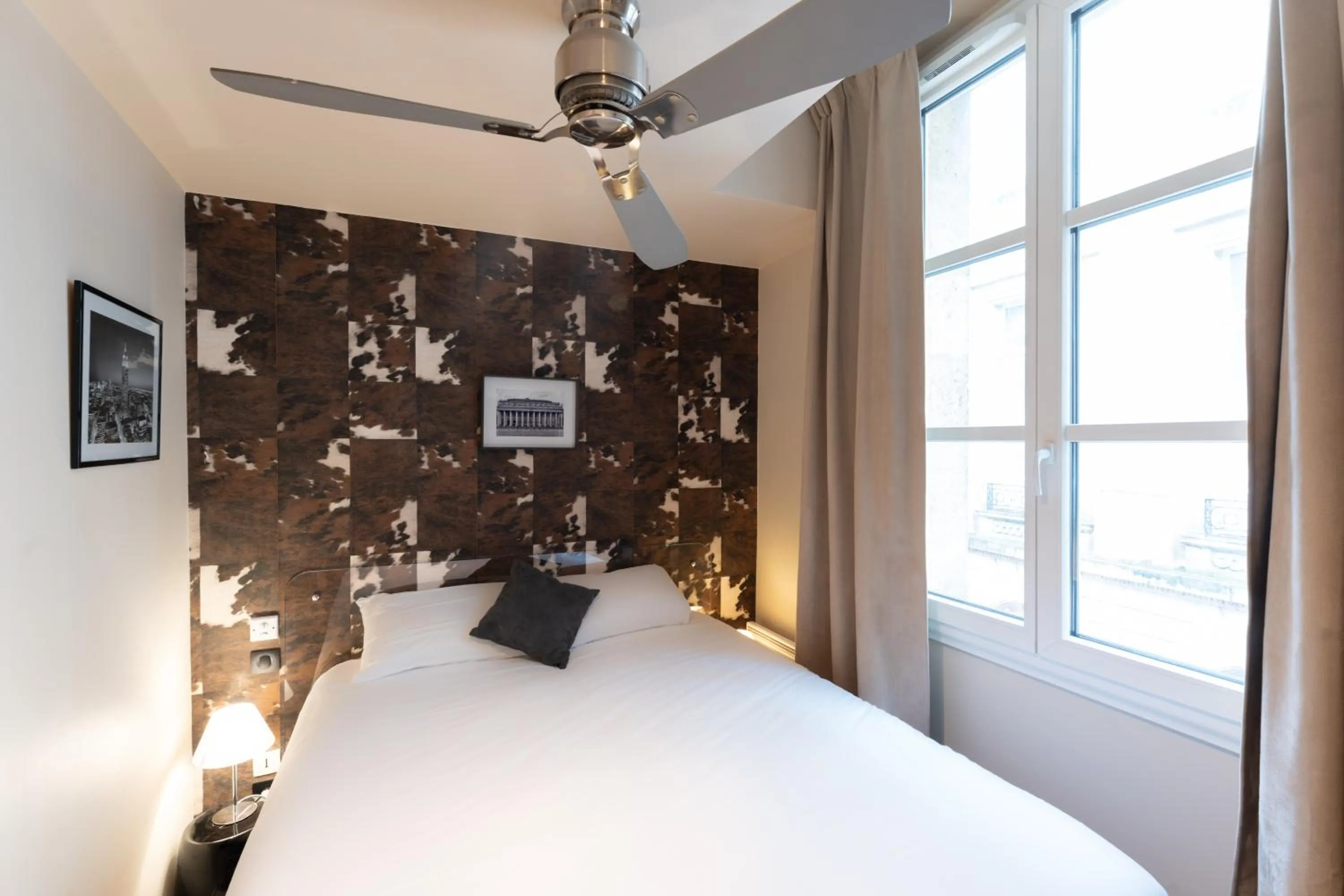 Photo of the whole room, Bed in Résidence du Théâtre