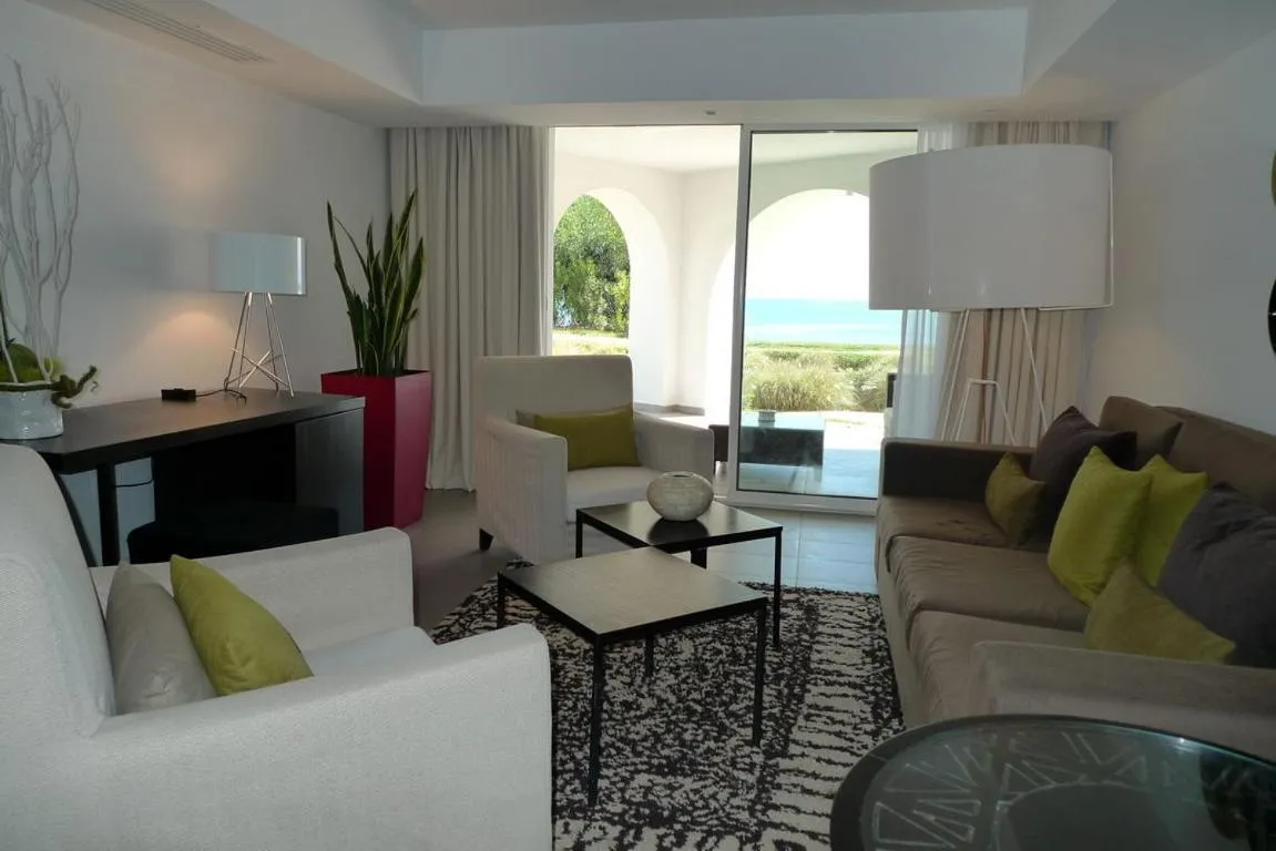 Living room in Mövenpick Hotel Gammarth Tunis