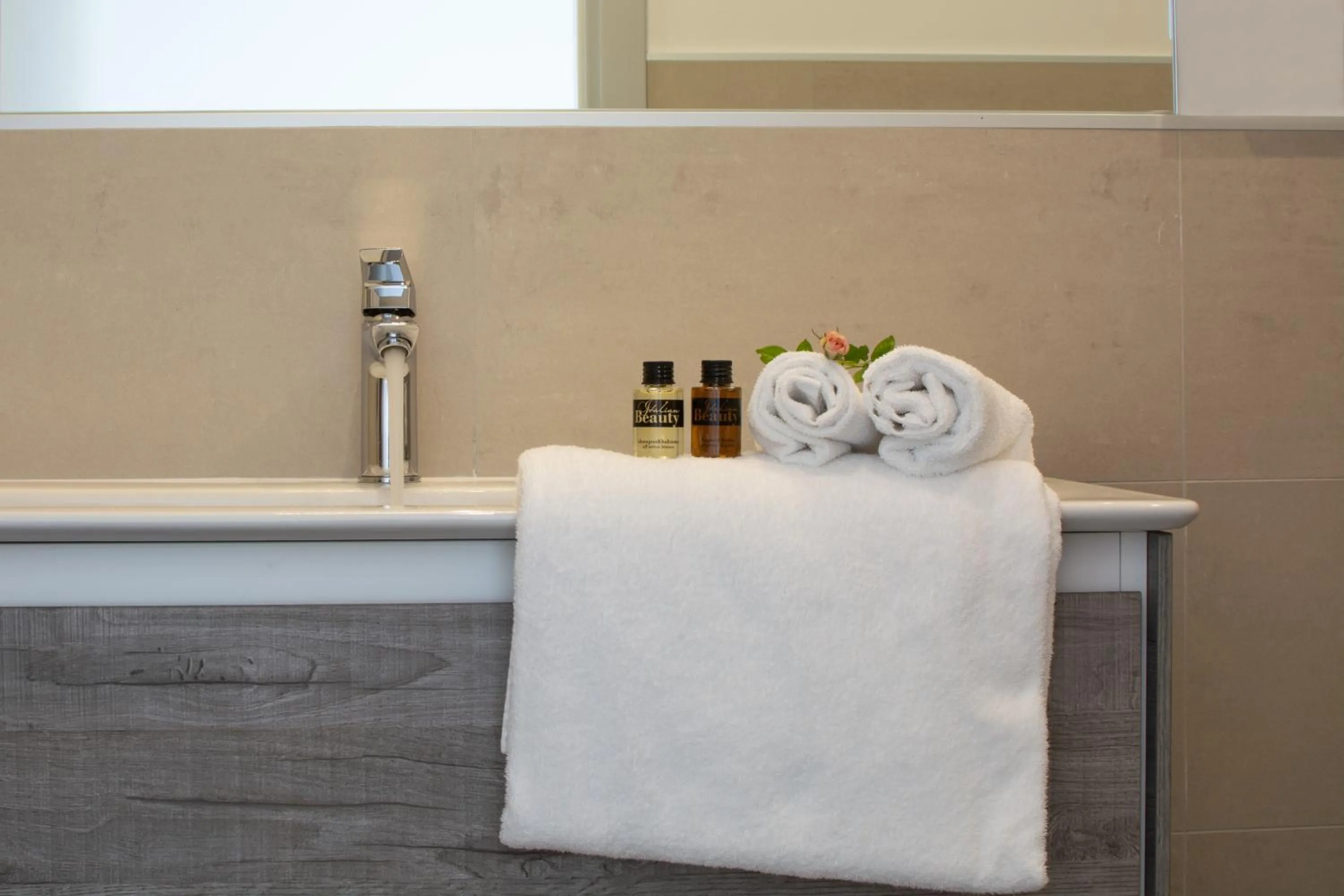 Bathroom in Hotel Elite