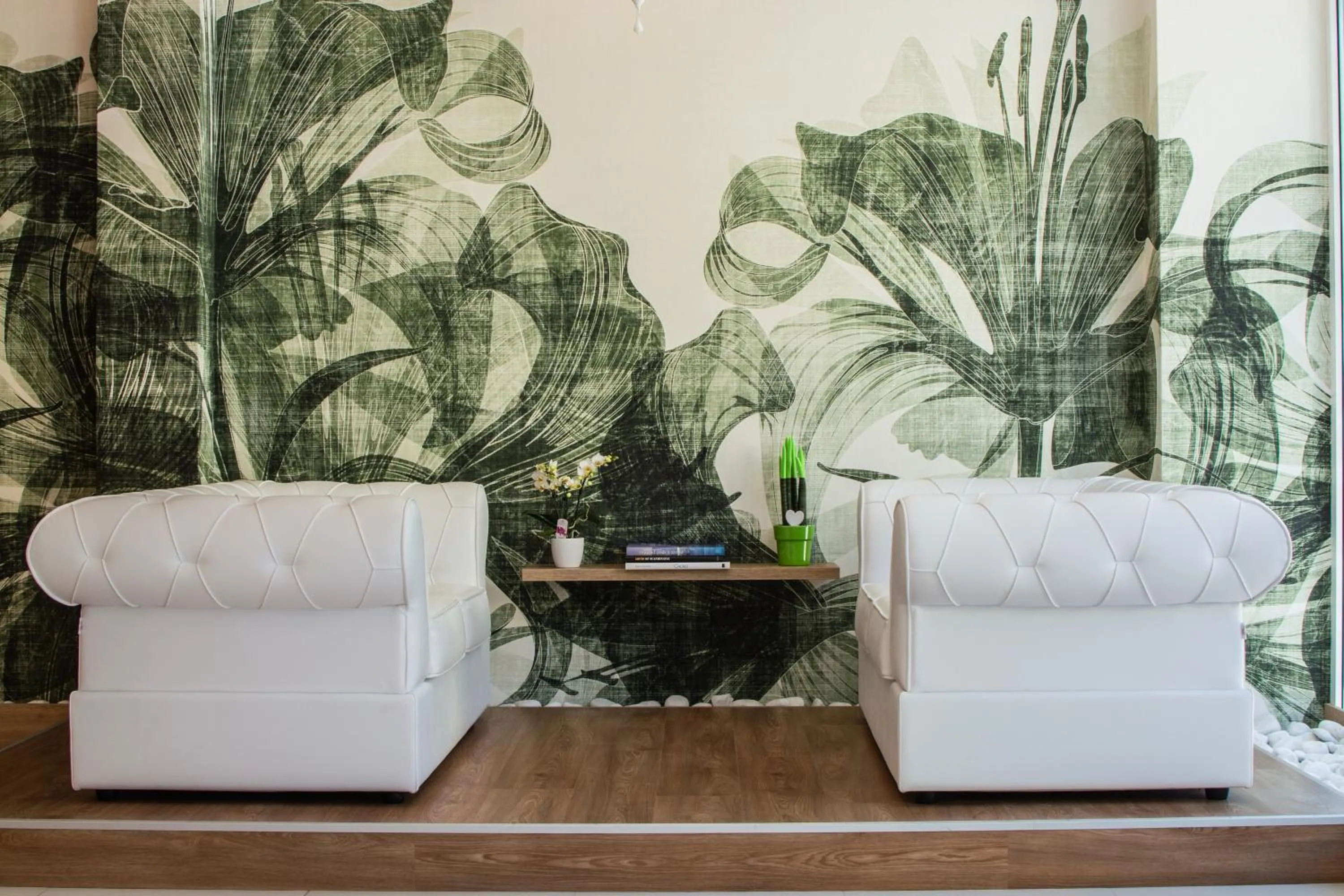 Seating area in Hotel Elite