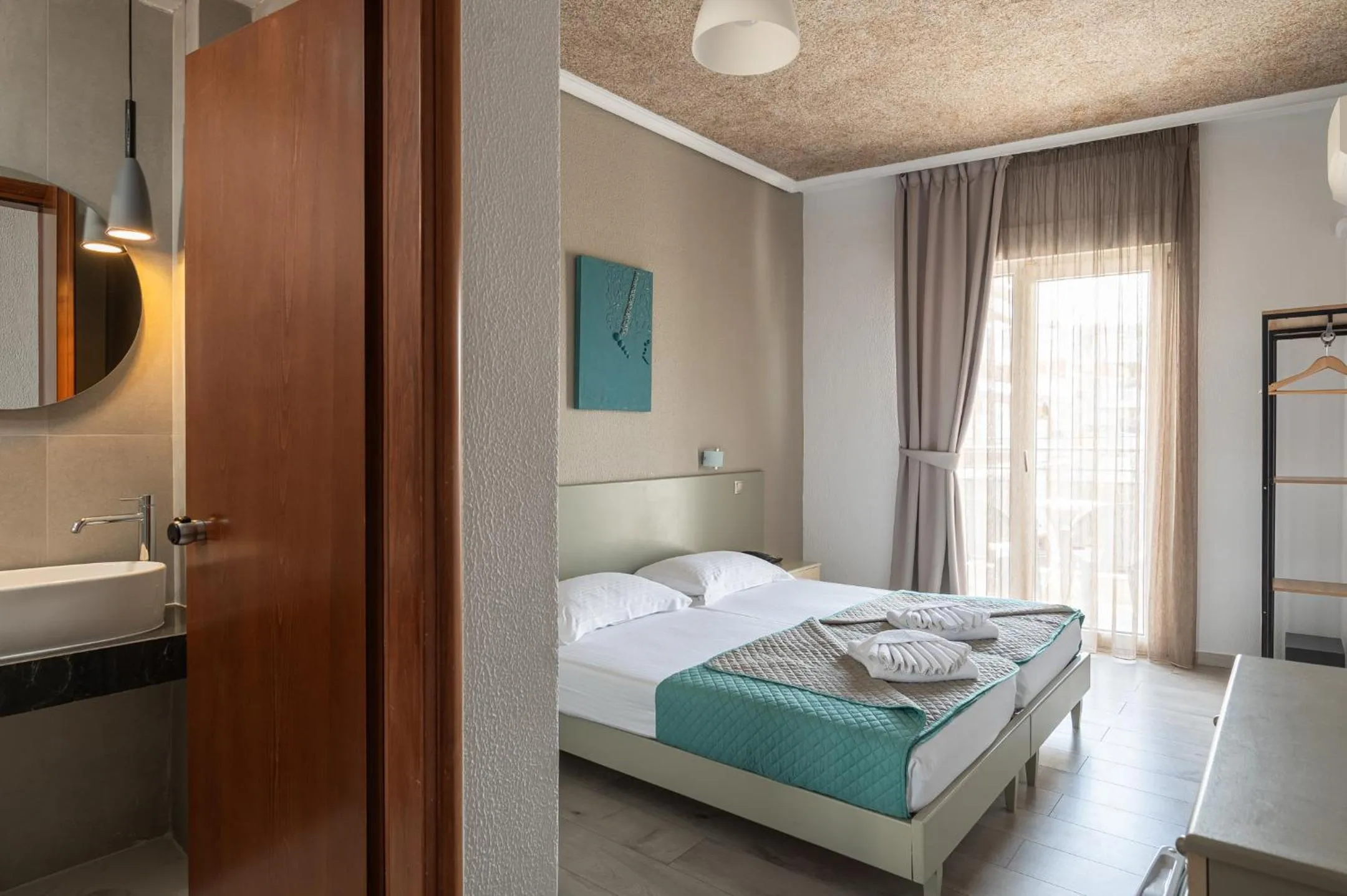 Photo of the whole room in Hotel Akropol