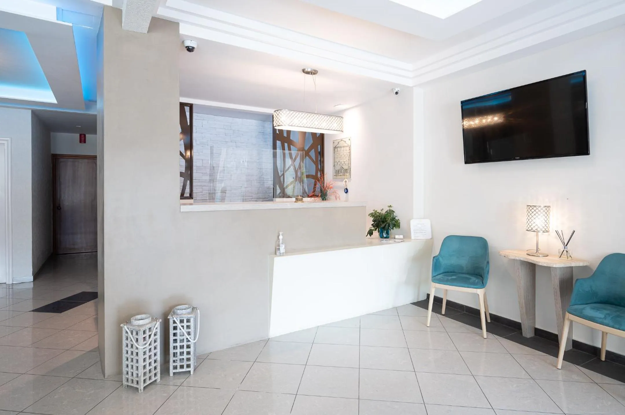 Property building in Hotel Akropol