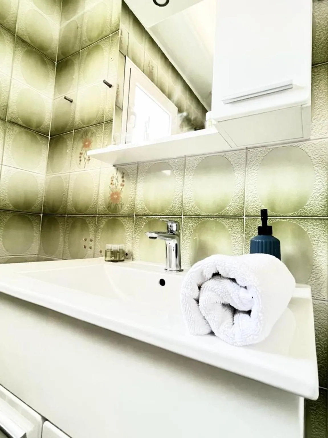 Toilet in Lemon Tree Apartments