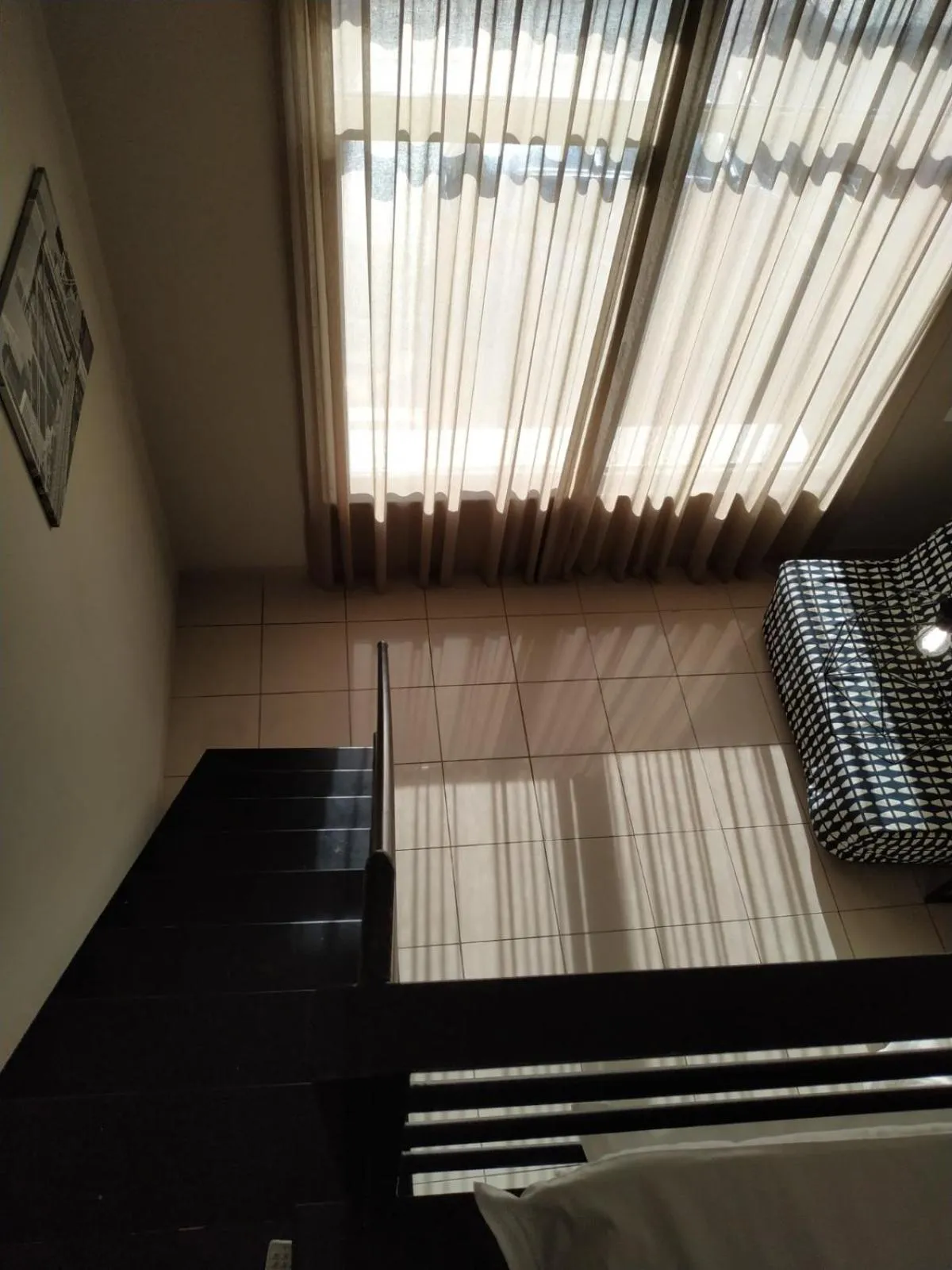 Photo of the whole room in Kentrikon