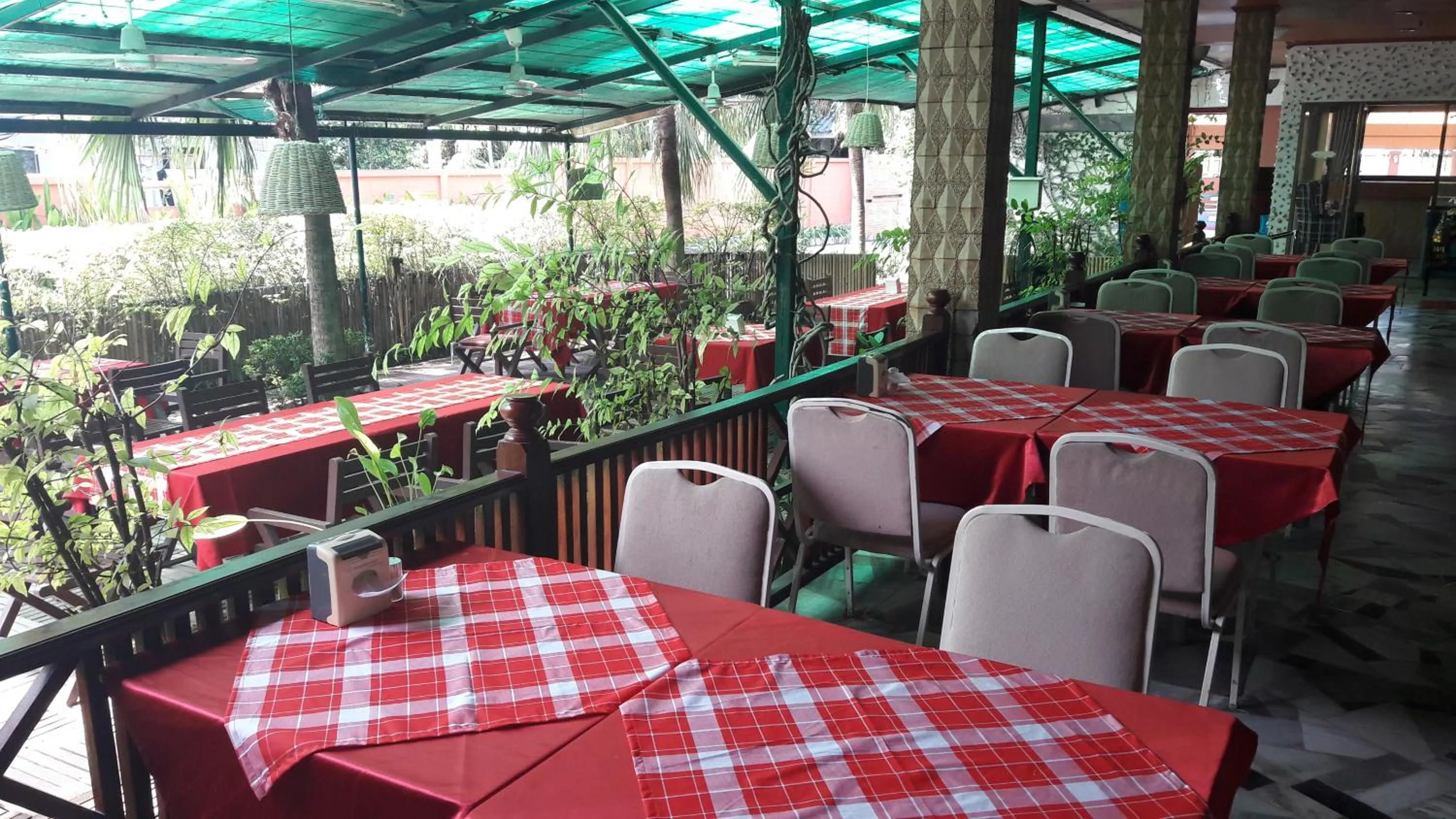 Breakfast in Takiab Beach Resort