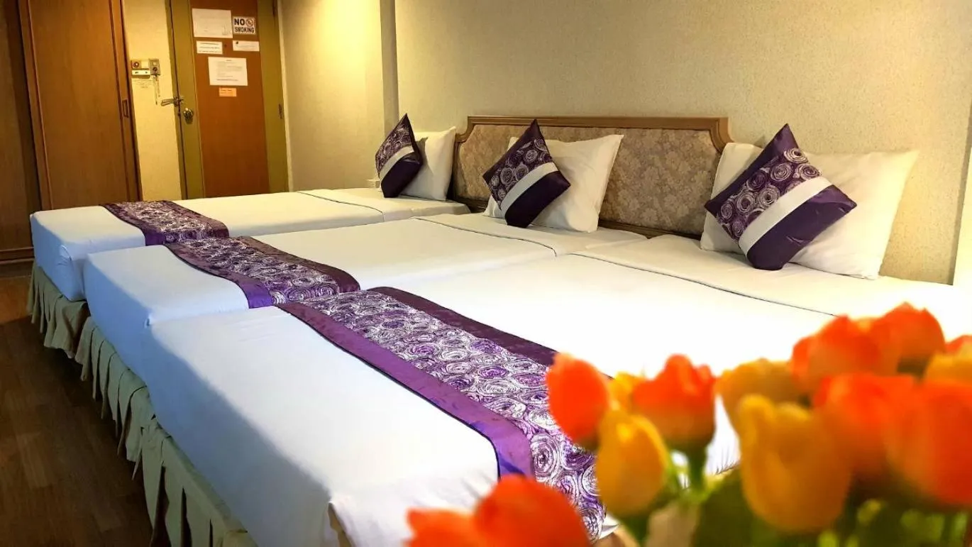 Bed in Takiab Beach Resort