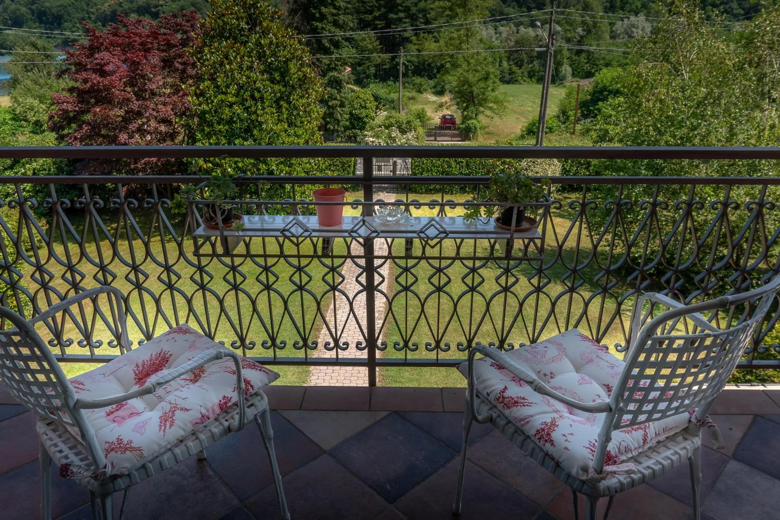 Balcony/Terrace in La Rosa Tra I Laghi B&B