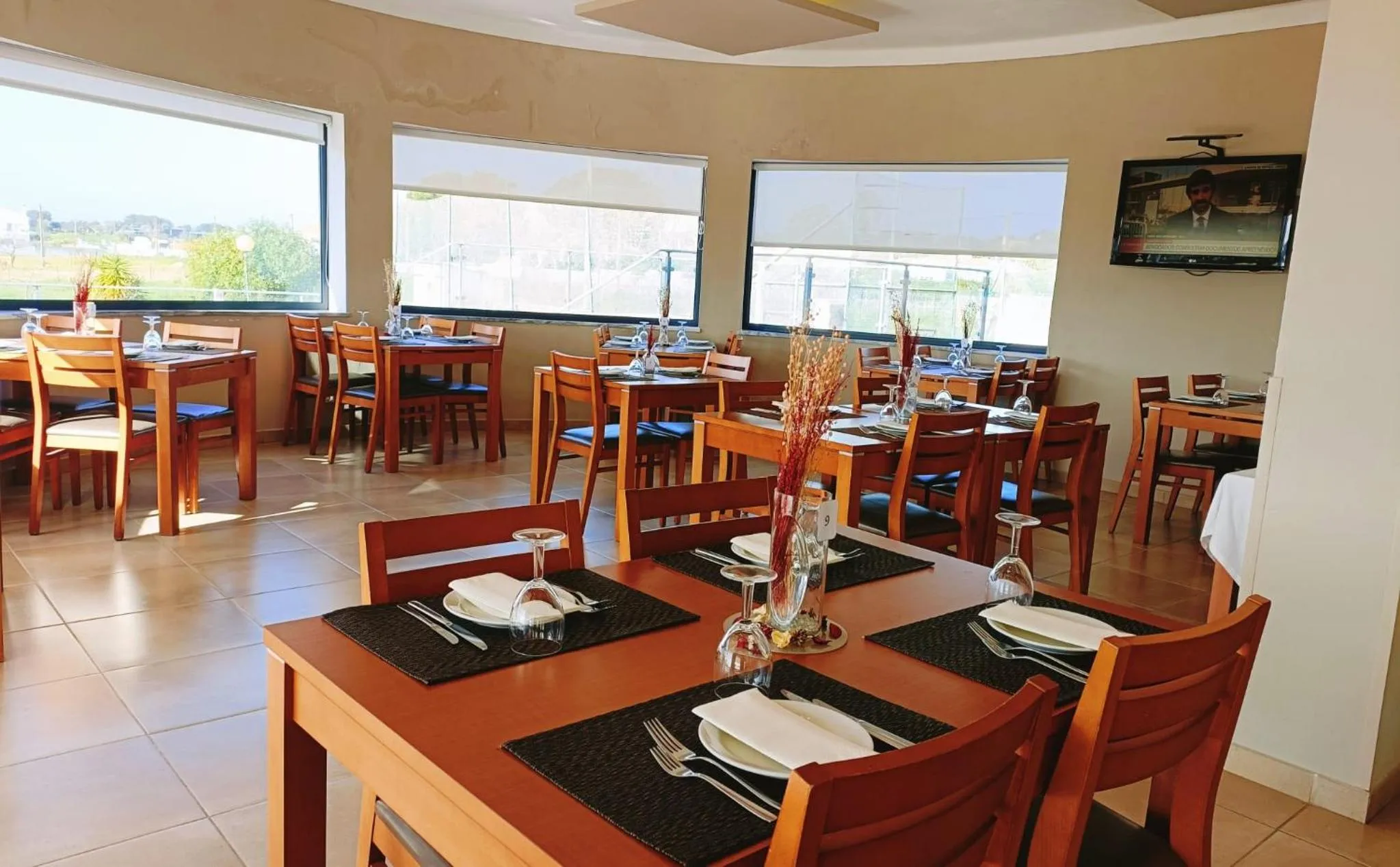 Restaurant/places to eat in Casa Do Vale Hotel