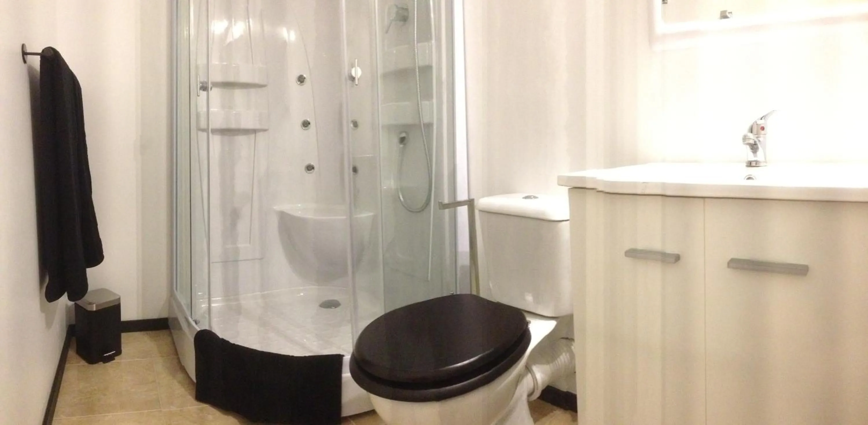 Shower in Domestival