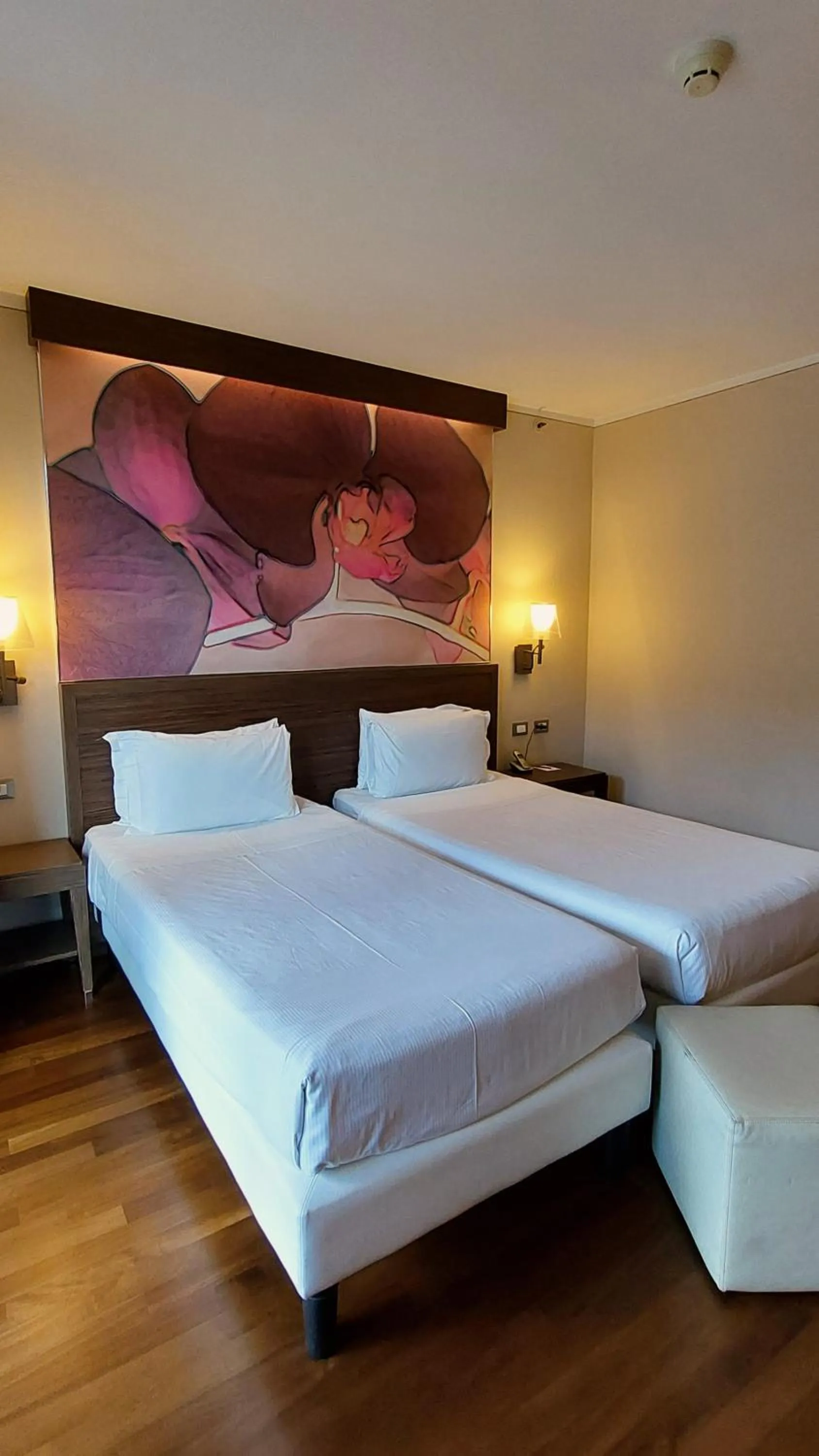 Bed in Ramada Plaza by Wyndham Milano