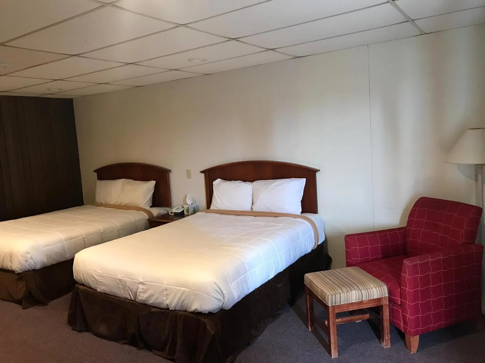 Bed in Blue Note Motor Inn