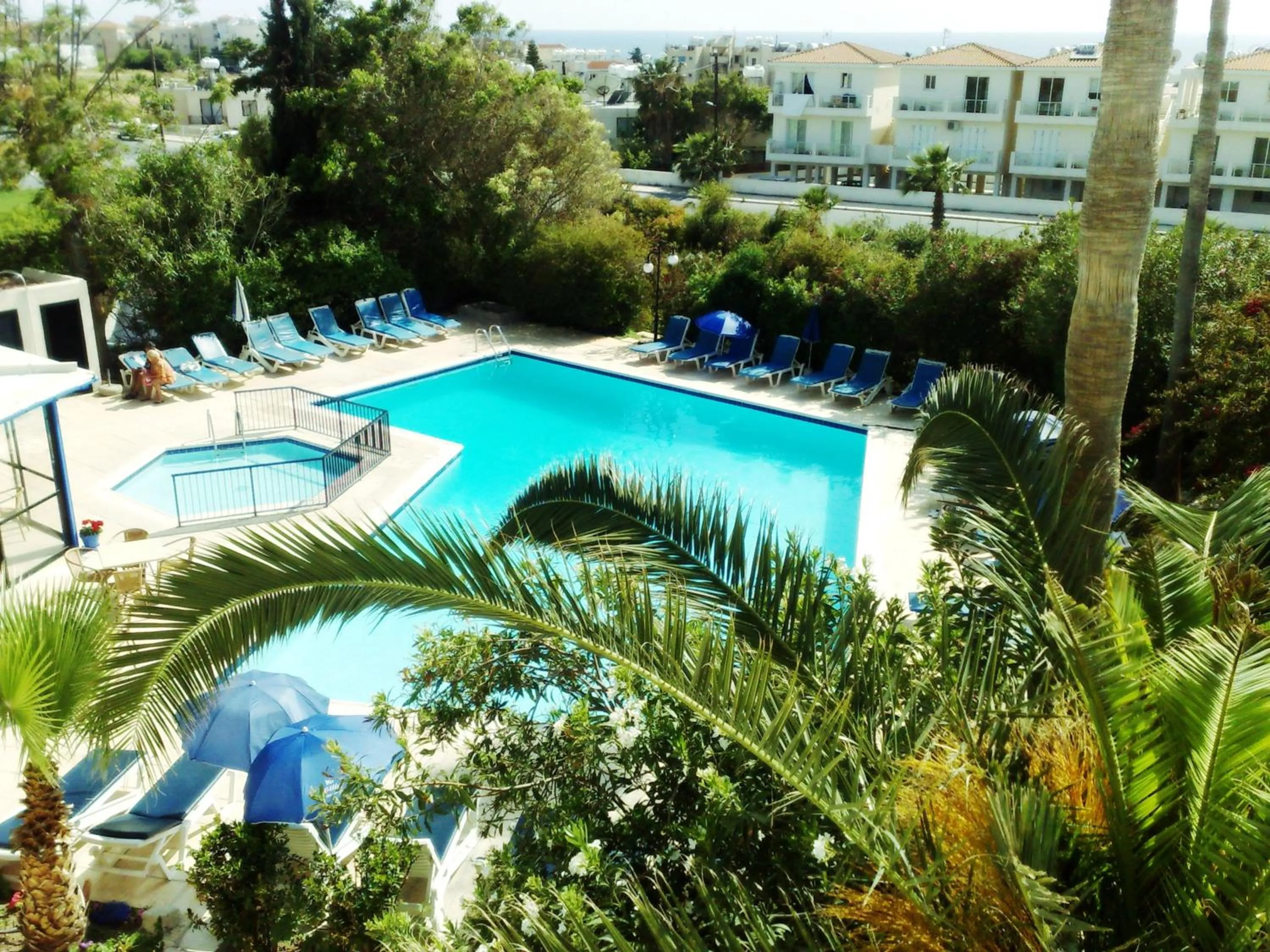 Swimming pool in Hilltop Gardens Hotel Apartments