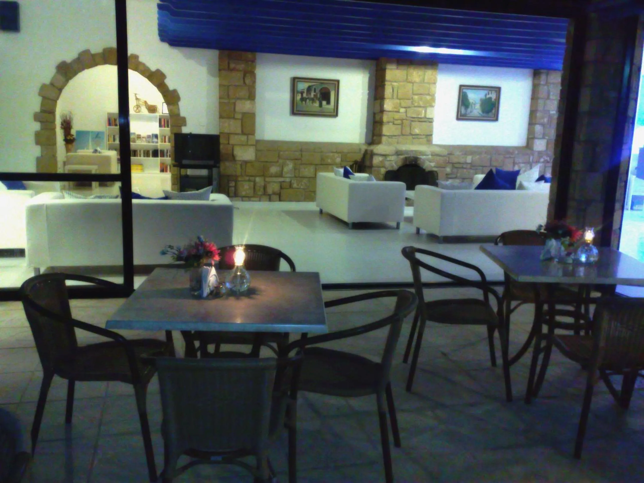 Lounge or bar in Hilltop Gardens Hotel Apartments