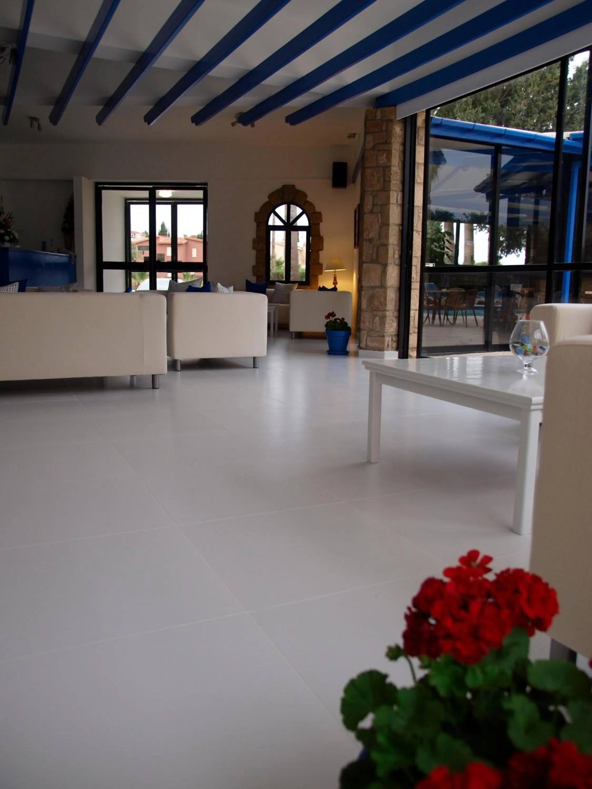 Lounge or bar in Hilltop Gardens Hotel Apartments