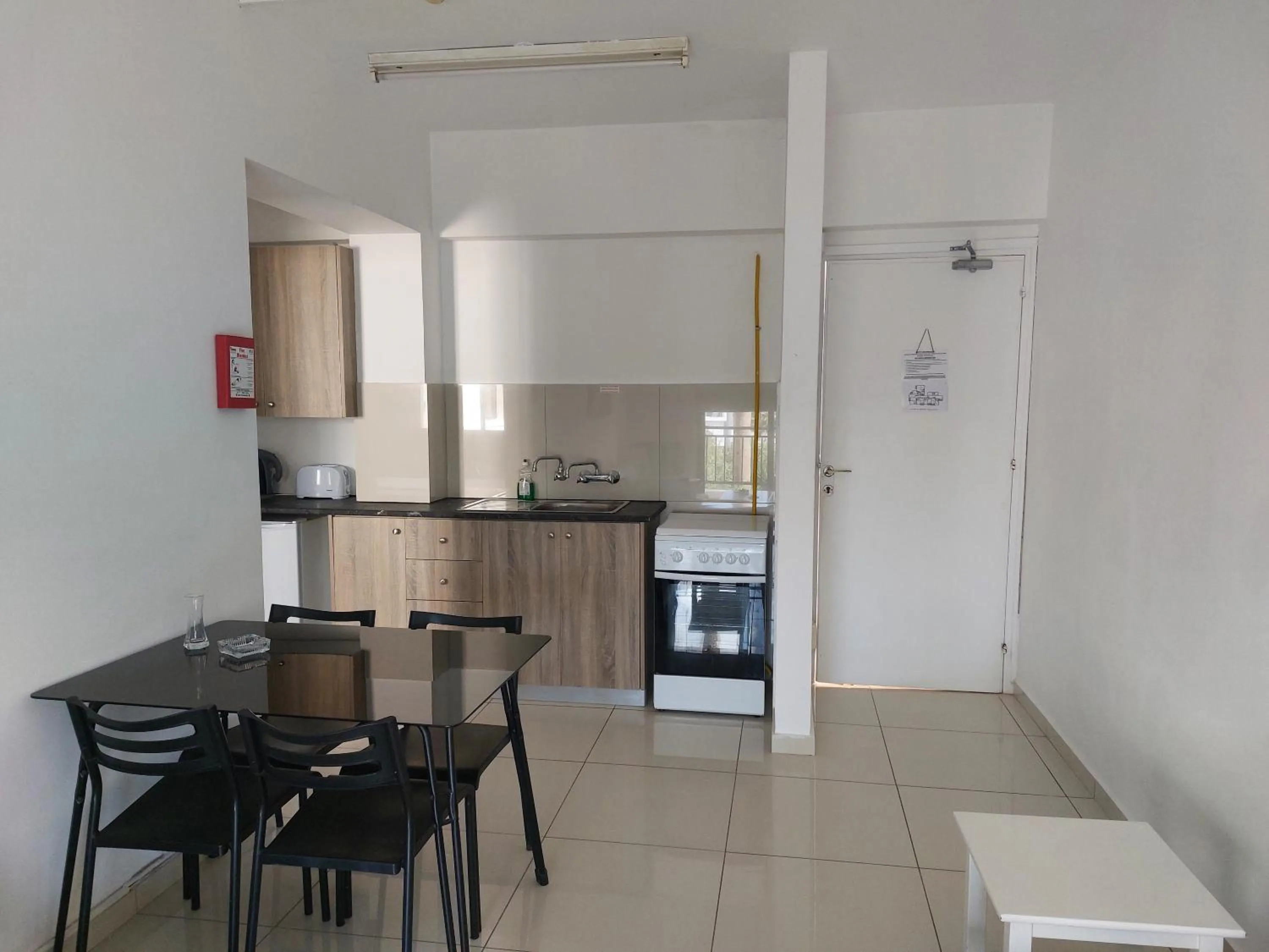 Hilltop Gardens Hotel Apartments