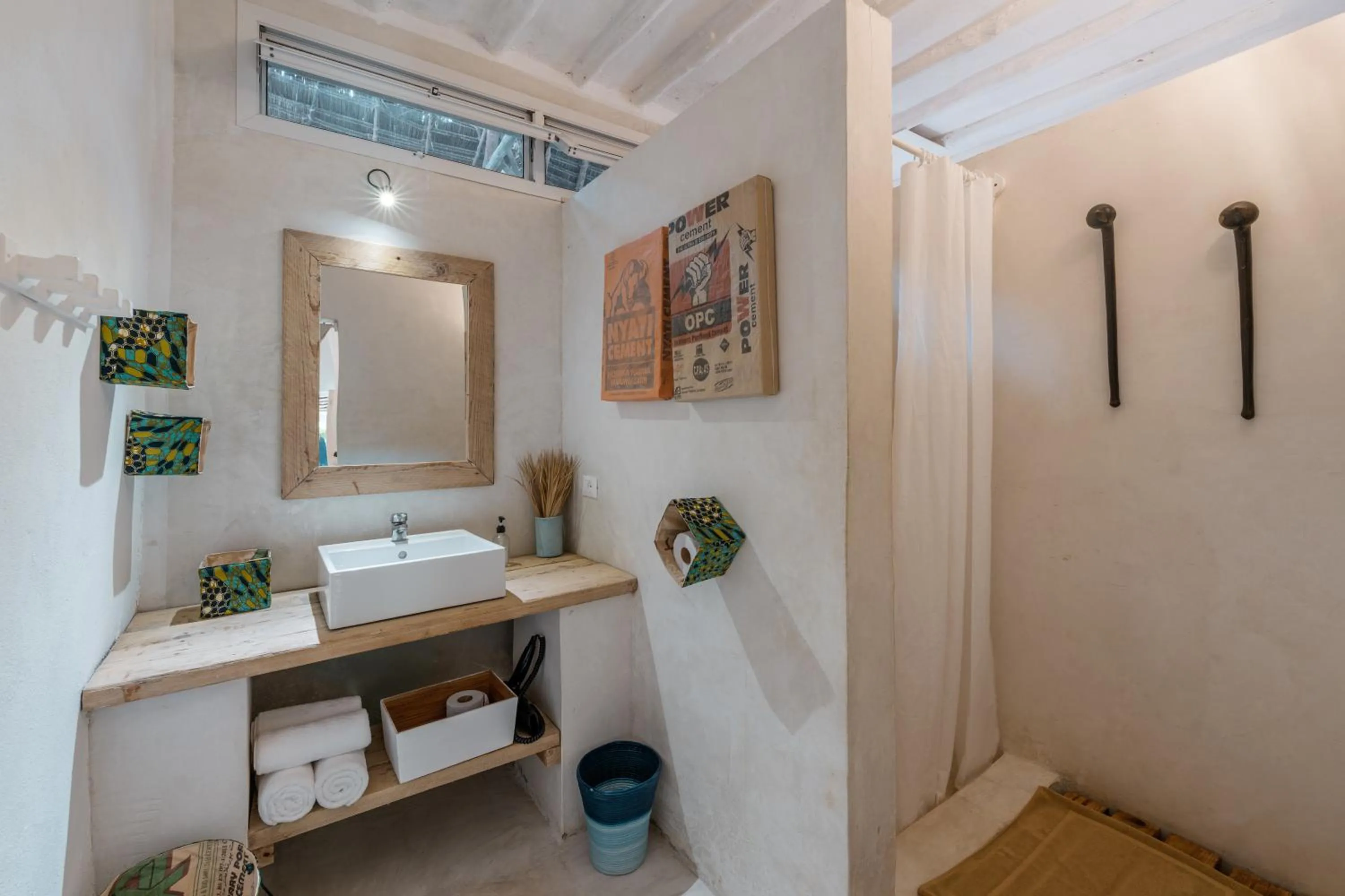 Shower in The Loop Beach Resort