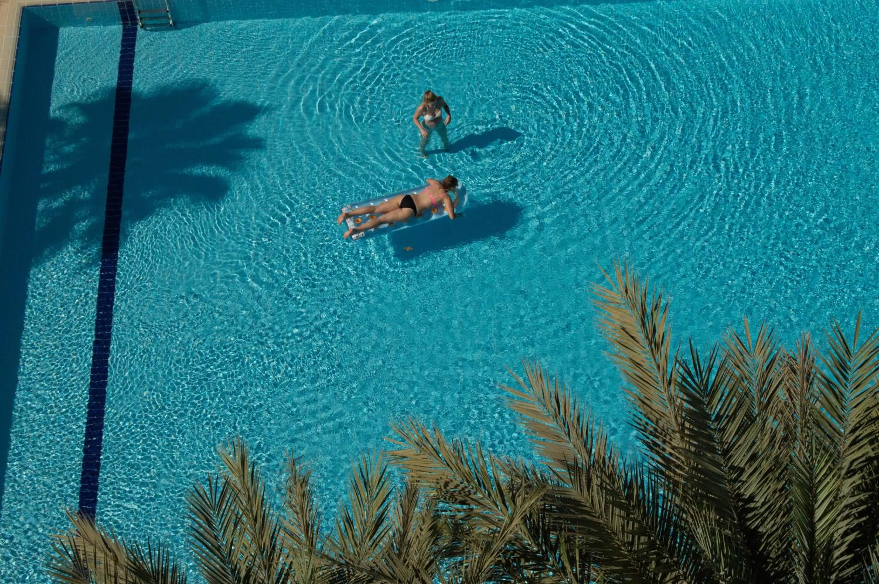 Guests in Crystal Springs Beach Hotel