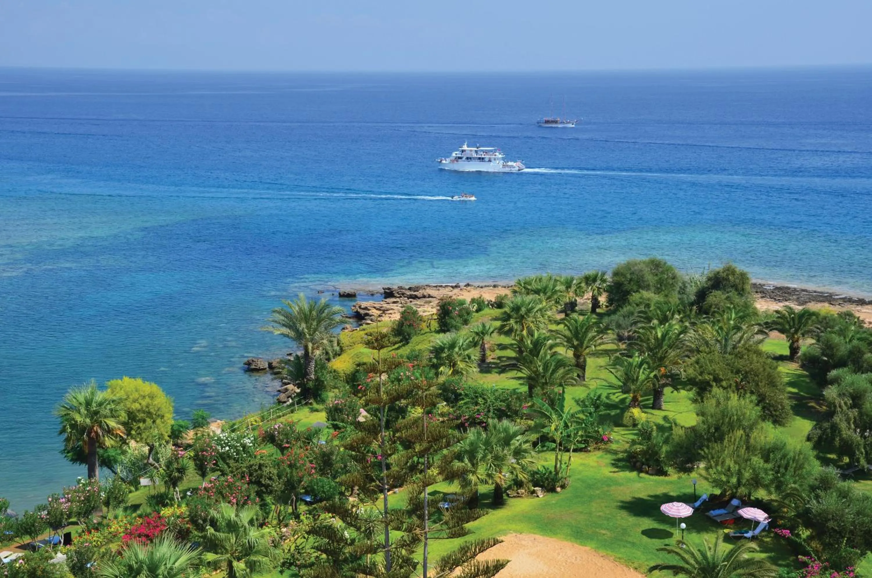 Day in Crystal Springs Beach Hotel