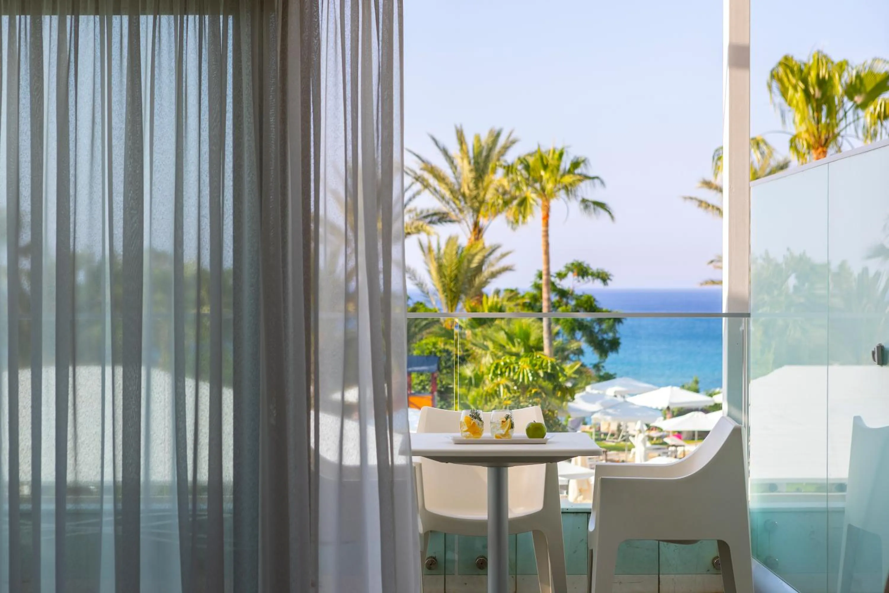 Garden in Crystal Springs Beach Hotel