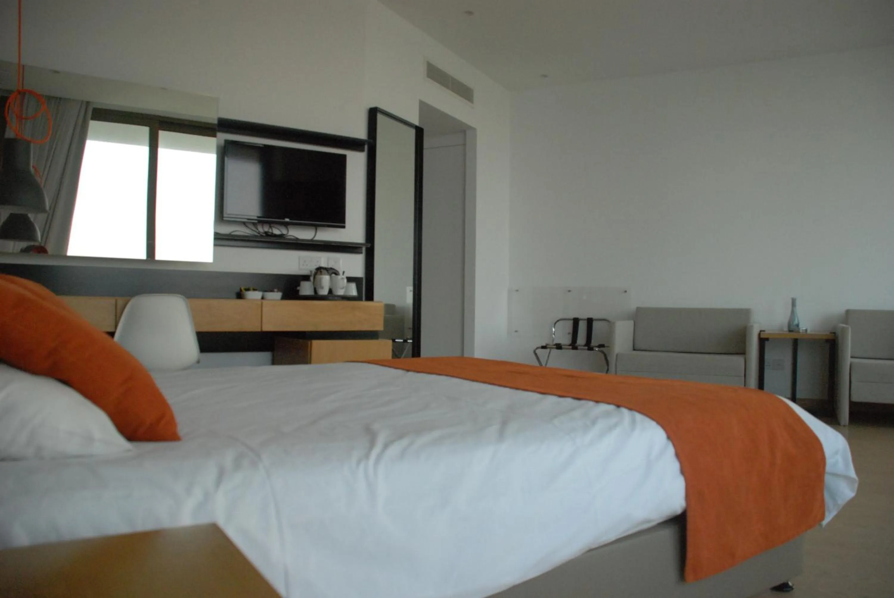 Bed in Crystal Springs Beach Hotel