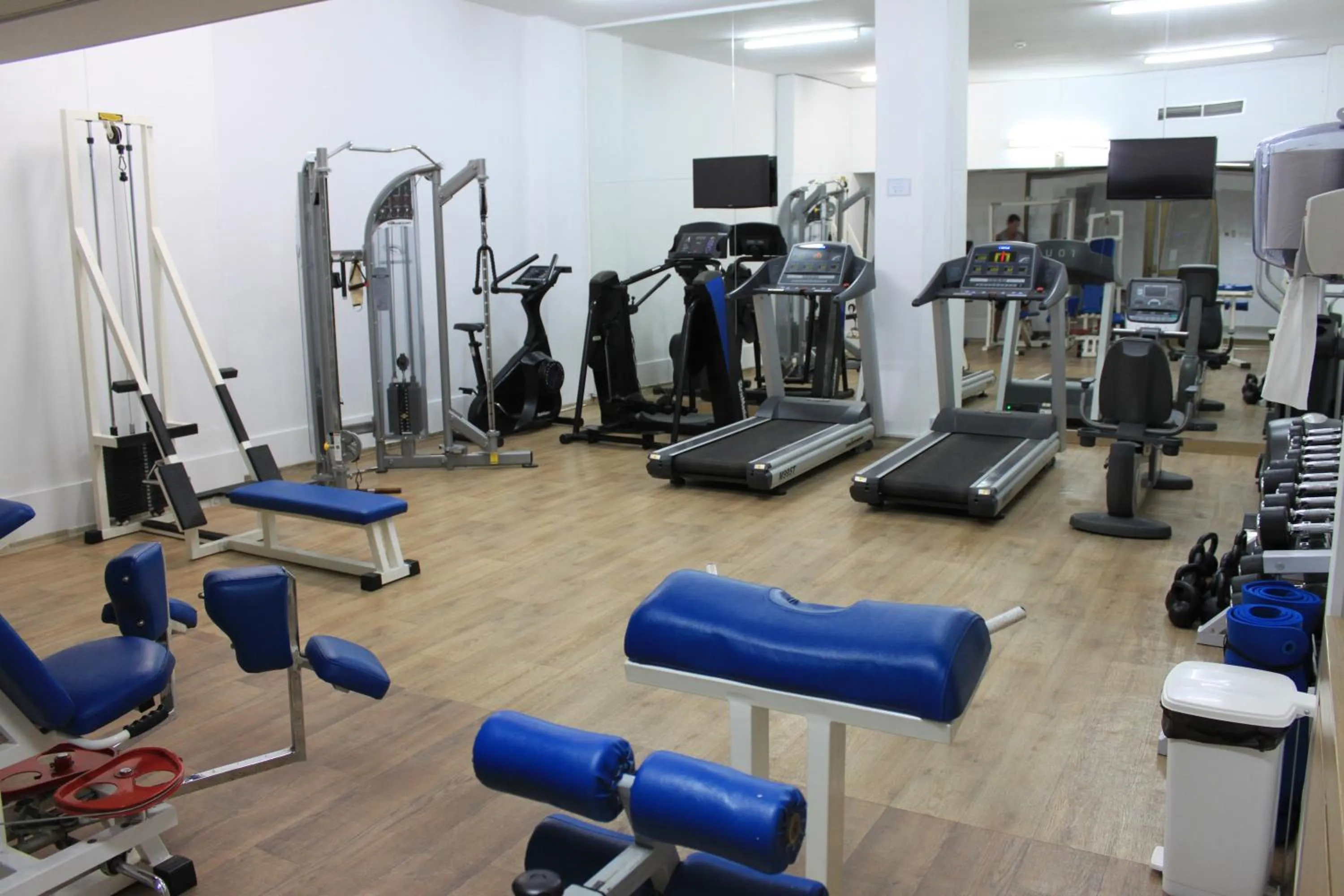 Fitness centre/facilities in Crystal Springs Beach Hotel