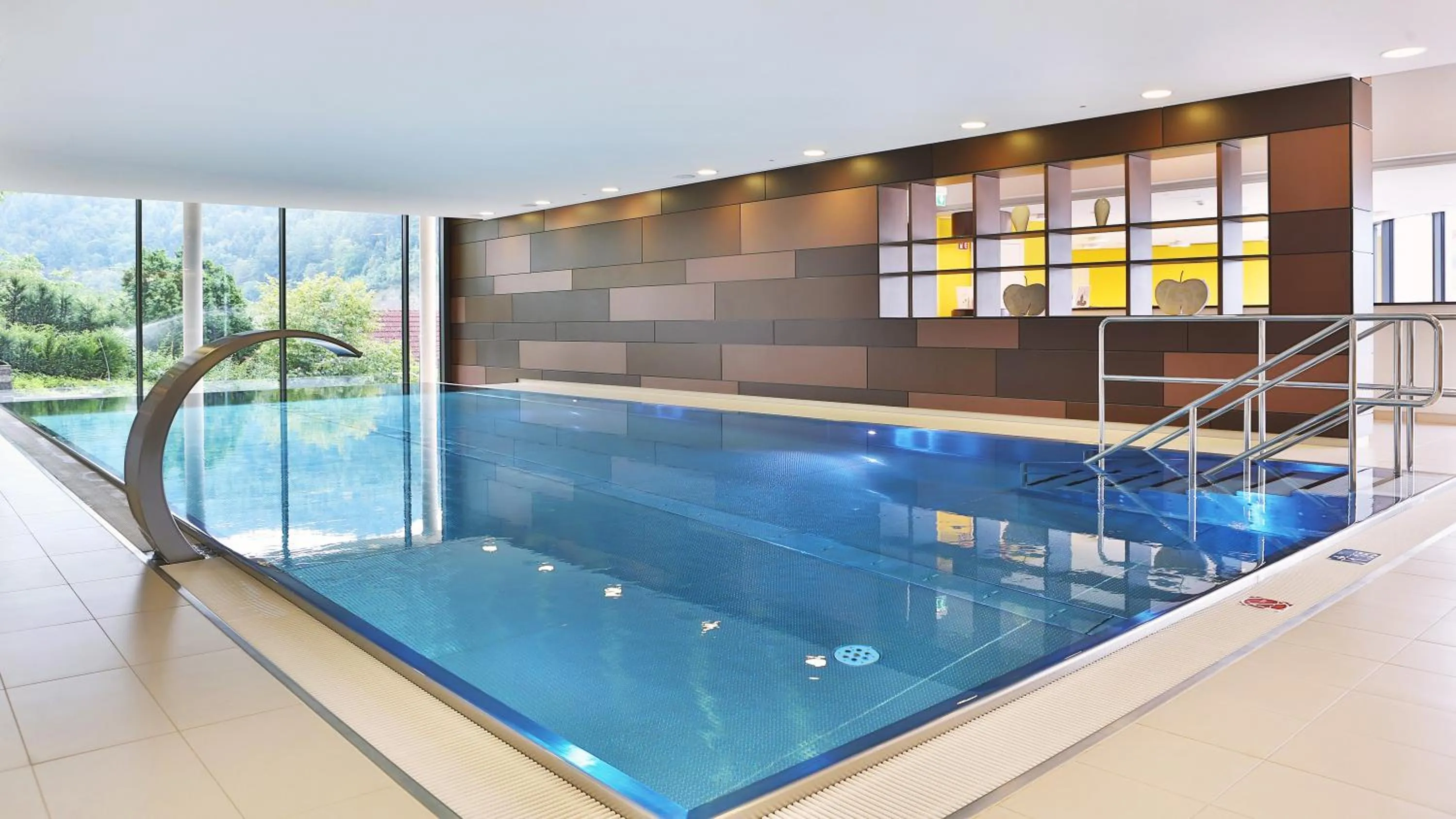 Swimming pool in Sonnenhof Hotel & Spa