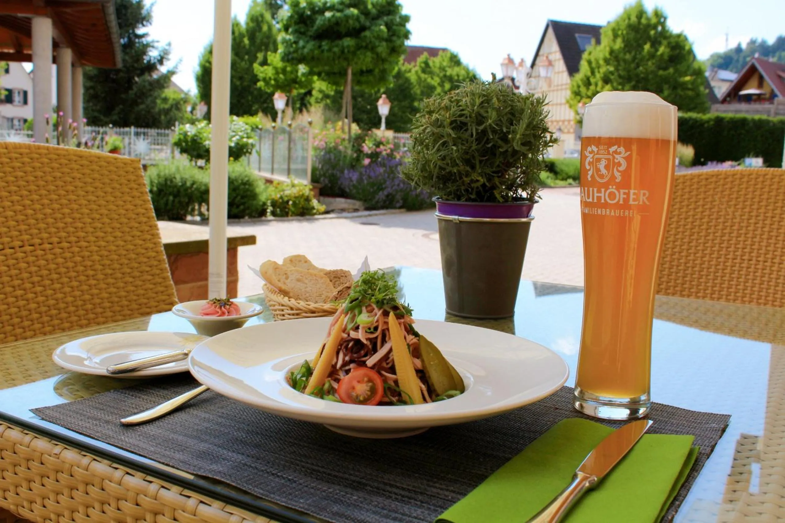 Restaurant/places to eat in Sonnenhof Hotel & Spa