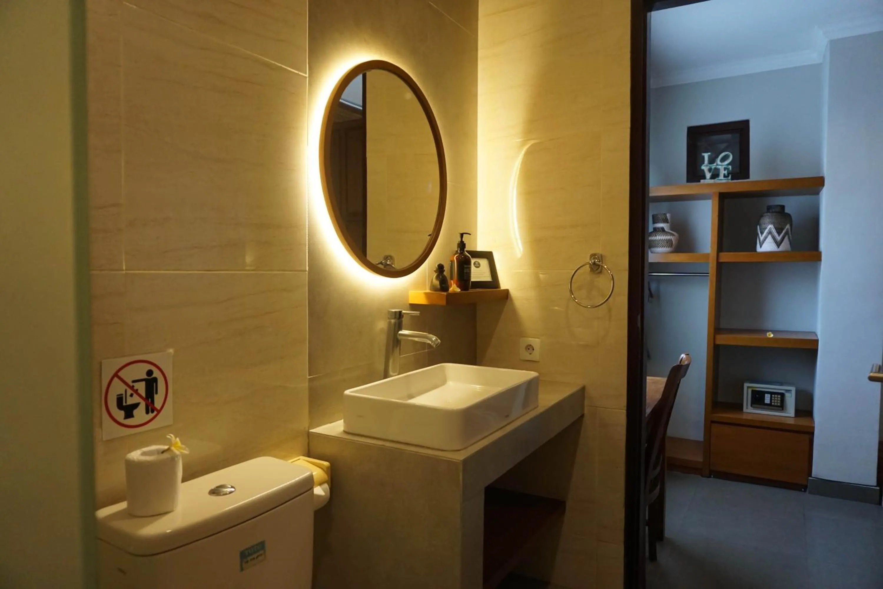 Bathroom in Ubud Aura Retreat
