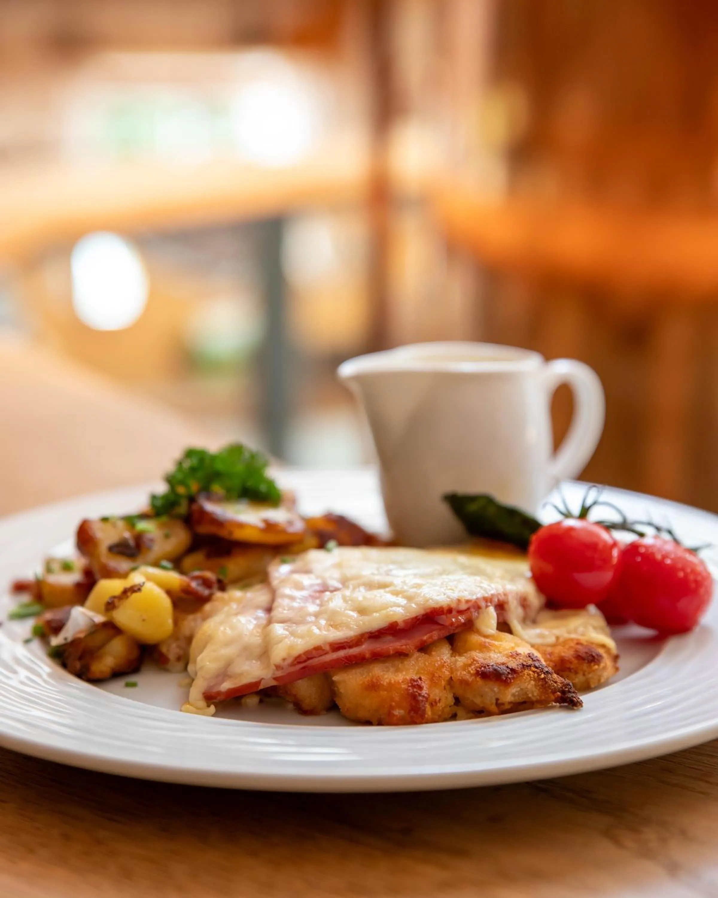 Restaurant/places to eat in Hotel zur Isar