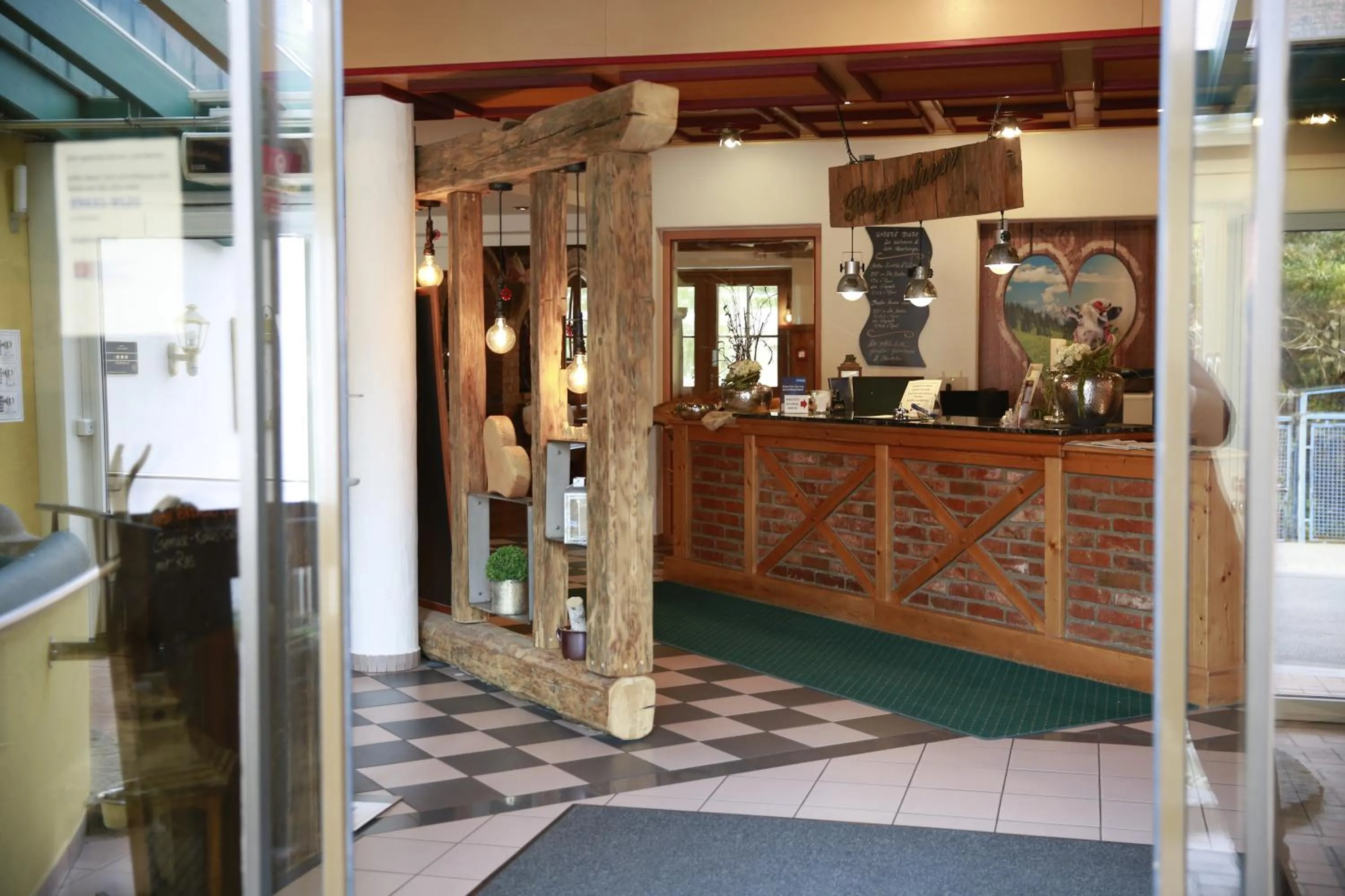 Lobby or reception in Hotel zur Isar