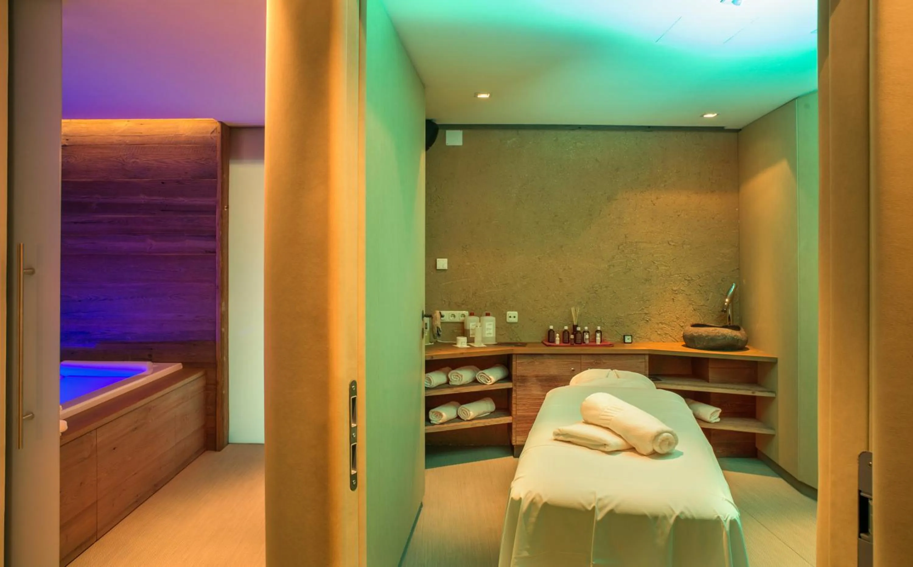 Spa and wellness centre/facilities, Bed in Lifestyle Hotel eder