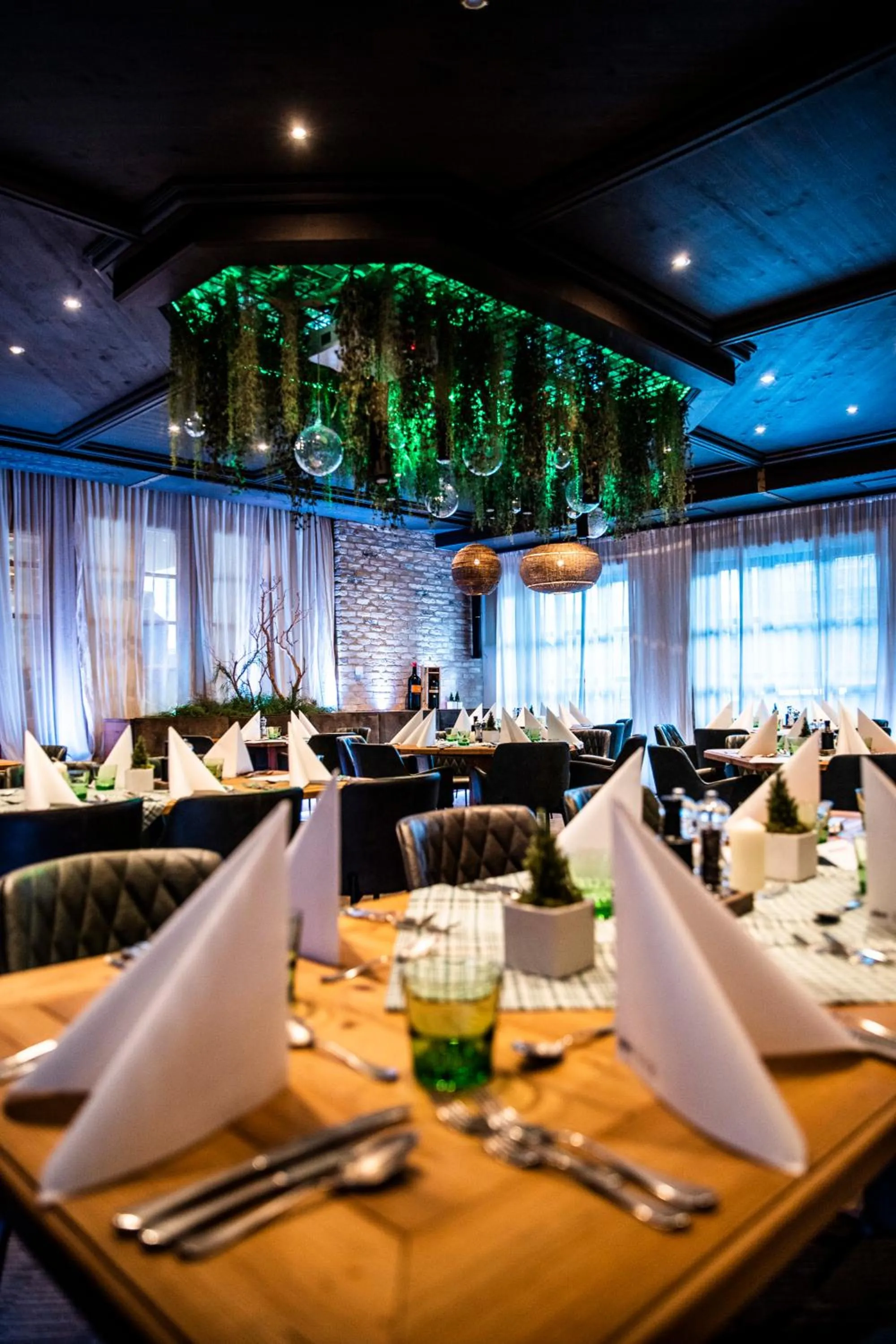 Restaurant/places to eat in Lifestyle Hotel eder