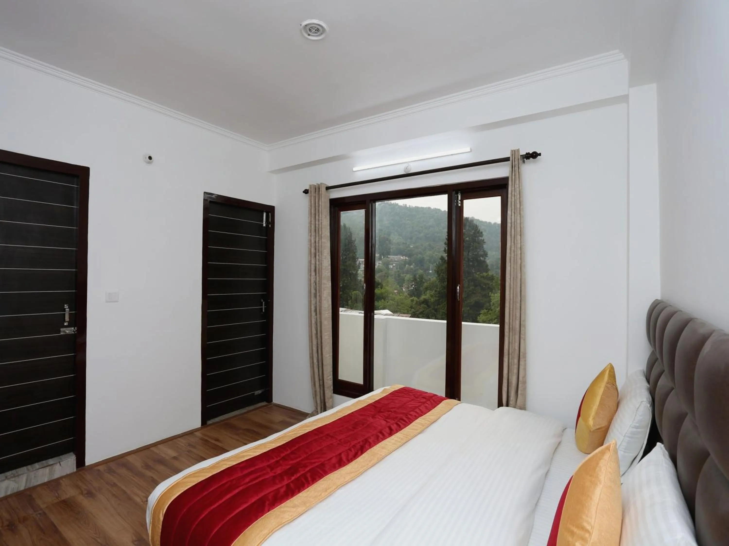 Bedroom, Bed in Hotel O Summer King