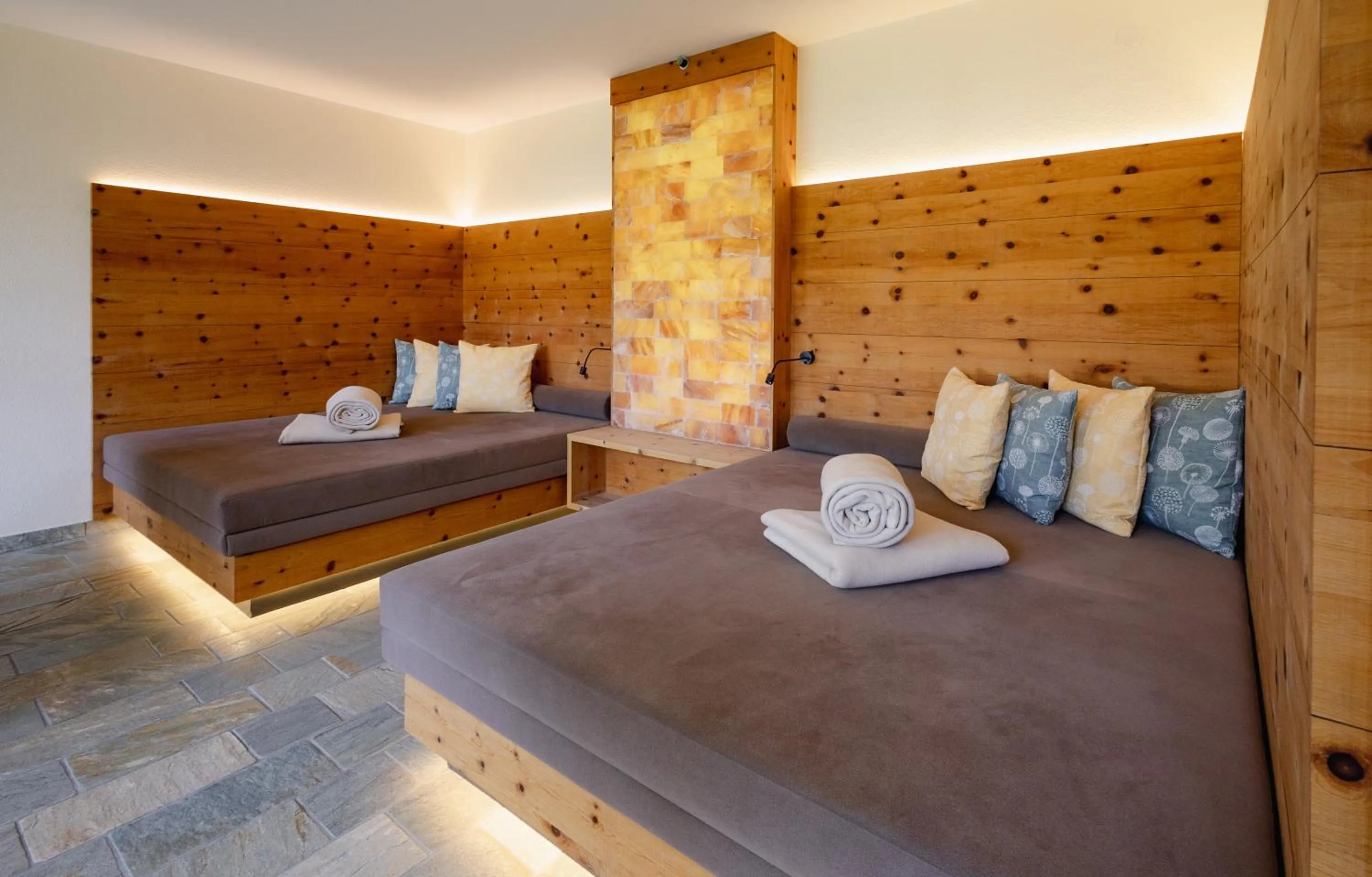 Spa and wellness centre/facilities, Bed in Familien und Naturhotel Darrehof