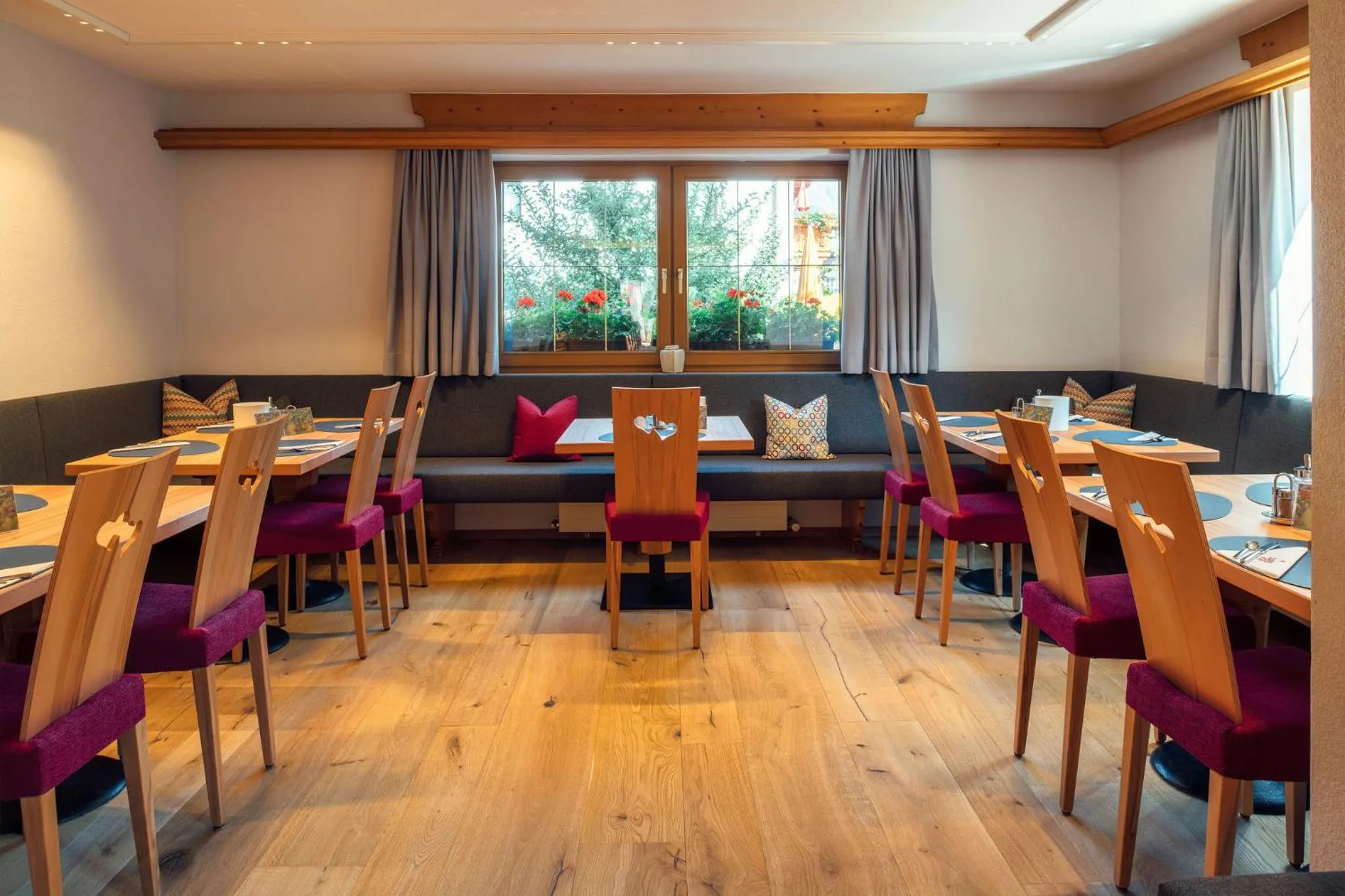 Restaurant/places to eat in Familien und Naturhotel Darrehof